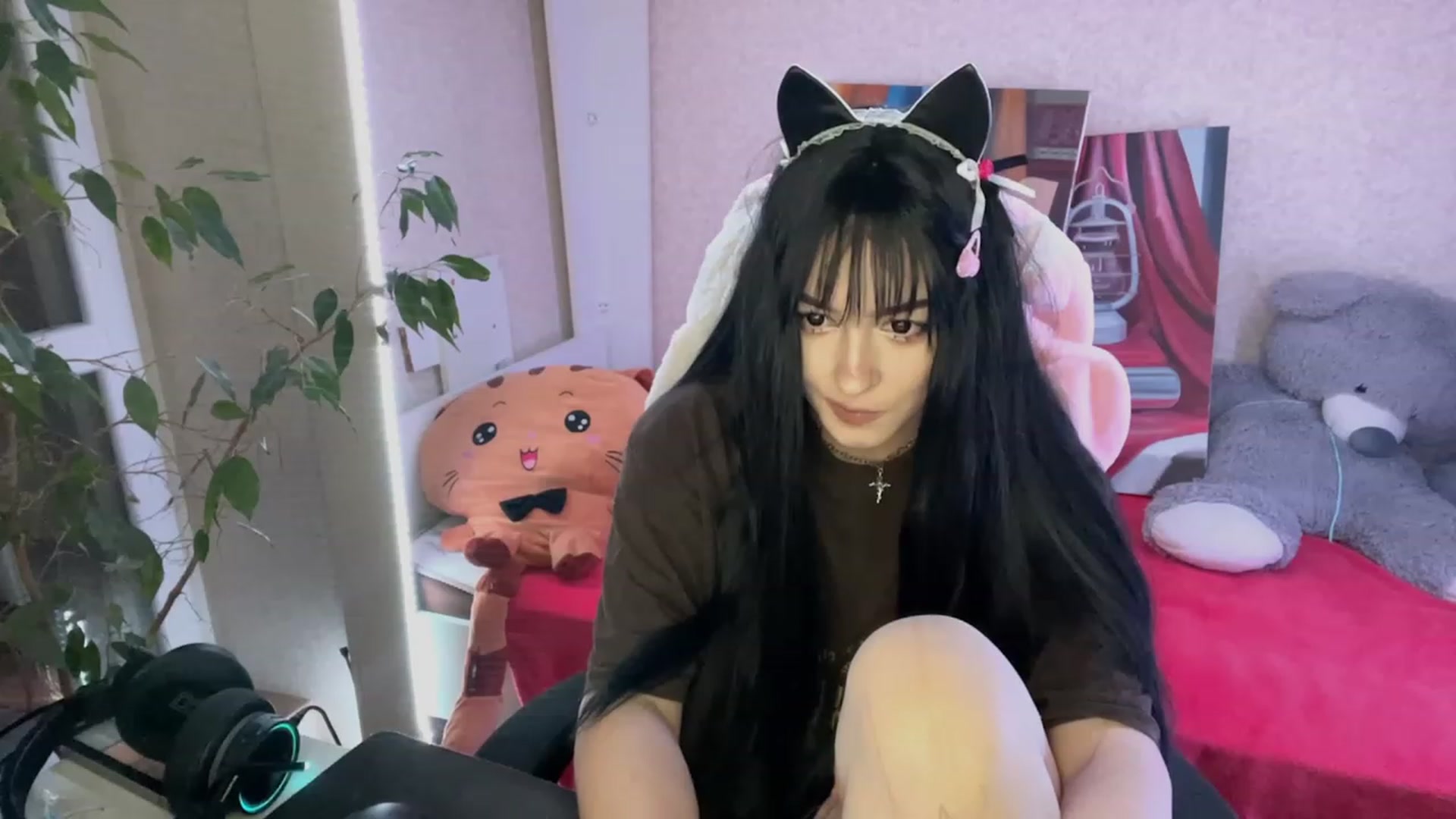 Gallery image thumbnail from Licorice_Alia's myfreecams stream on, 02/20/2023, 01:32 image 13 of 20