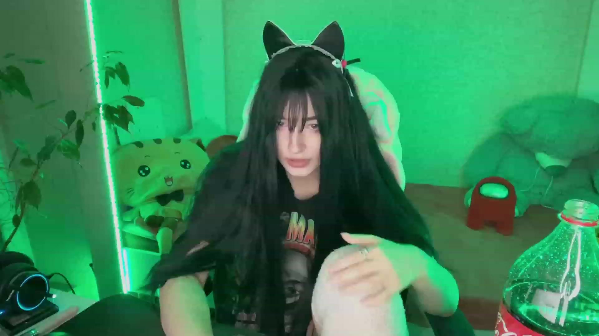 Gallery image thumbnail from Licorice_Alia's myfreecams stream on, 02/23/2023, 24:01 image 15 of 20