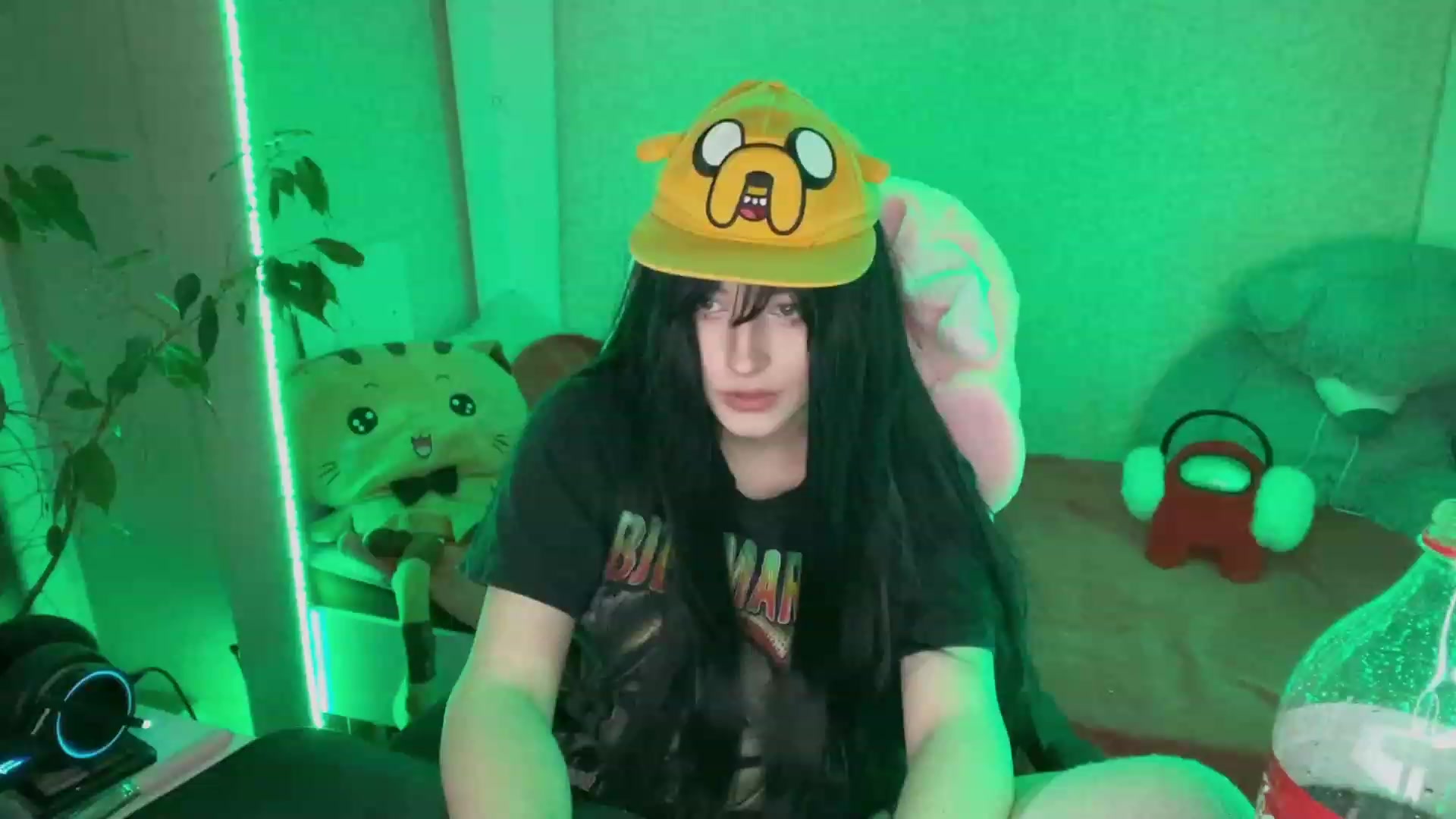 Gallery image thumbnail from Licorice_Alia's myfreecams stream on, 02/23/2023, 02:28 image 12 of 20