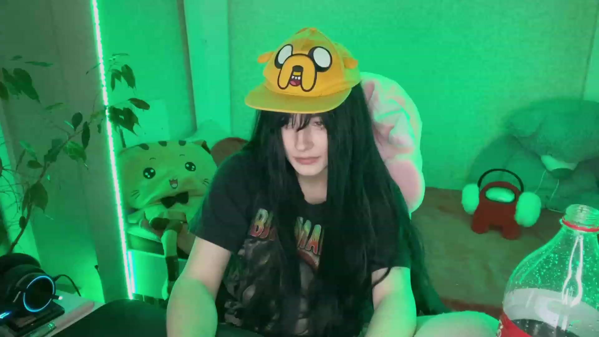Gallery image thumbnail from Licorice_Alia's myfreecams stream on, 02/23/2023, 02:28 image 8 of 20