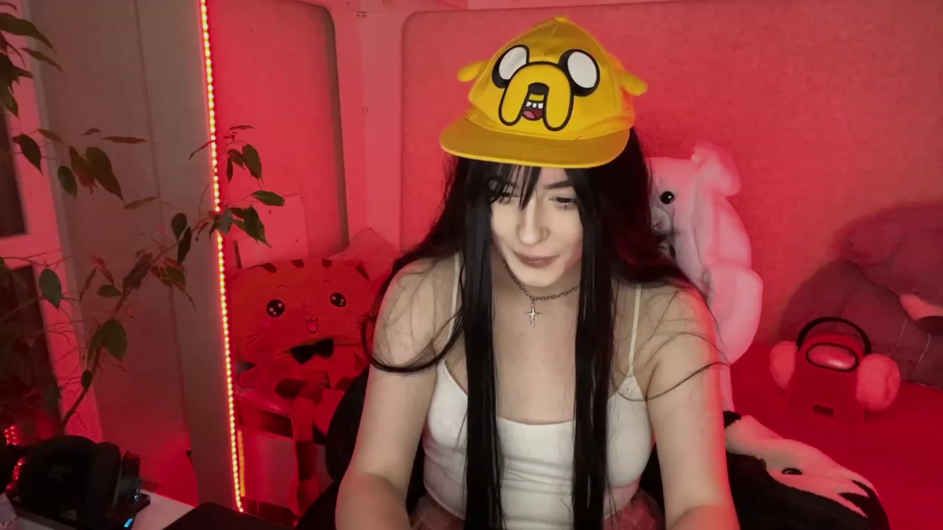 Gallery image thumbnail from Licorice_Alia's myfreecams stream on, 02/25/2023, 01:38 image 13 of 20