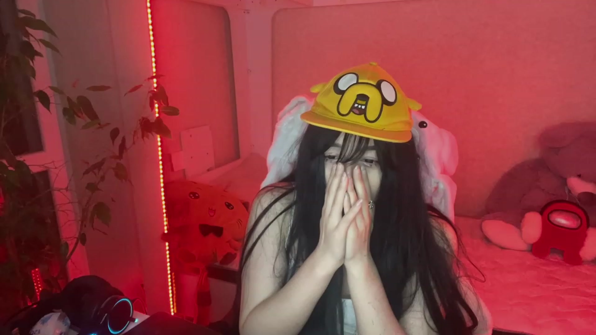 Gallery image thumbnail from Licorice_Alia's myfreecams stream on, 02/26/2023, 22:12 image 14 of 20