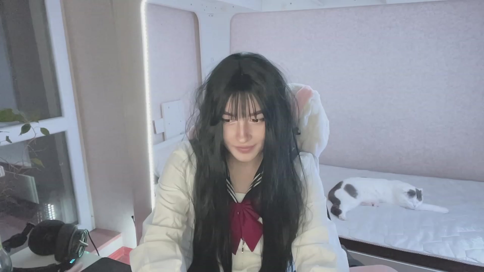 Gallery image thumbnail from Licorice_Alia's myfreecams stream on, 03/14/2023, 24:35 image 1 of 20