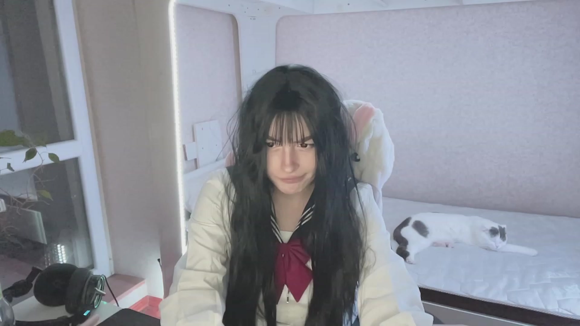 Gallery image thumbnail from Licorice_Alia's myfreecams stream on, 03/14/2023, 24:35 image 6 of 20