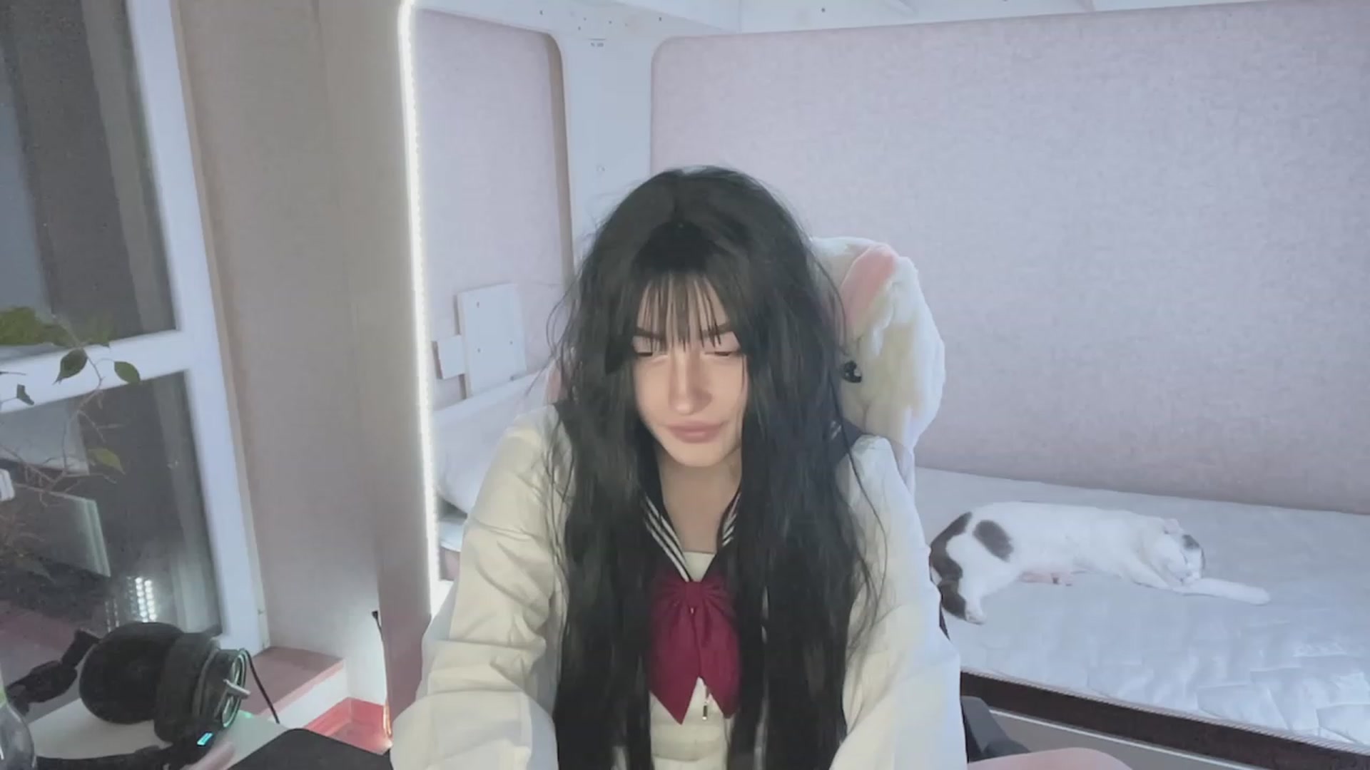 Gallery image thumbnail from Licorice_Alia's myfreecams stream on, 03/14/2023, 24:35 image 18 of 20