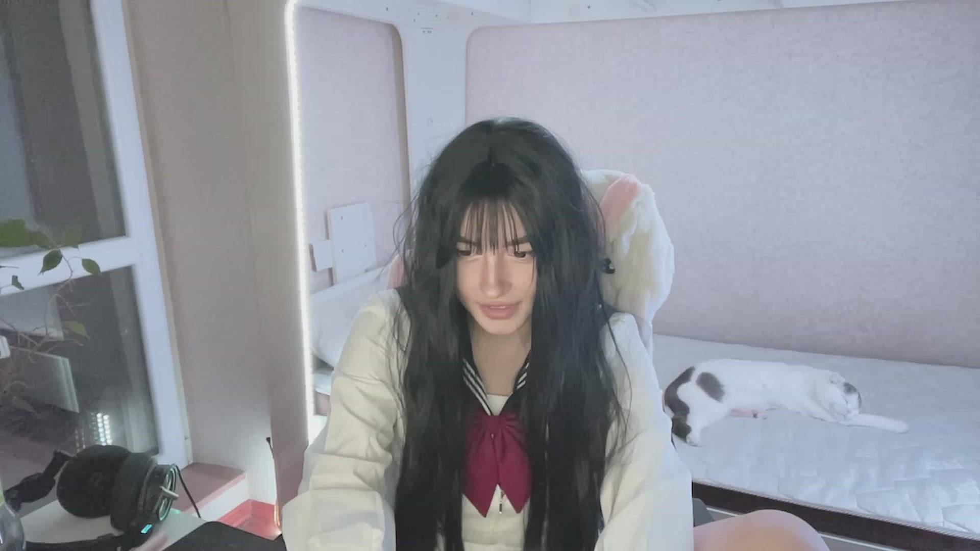 Gallery image thumbnail from Licorice_Alia's myfreecams stream on, 03/14/2023, 24:35 image 17 of 20