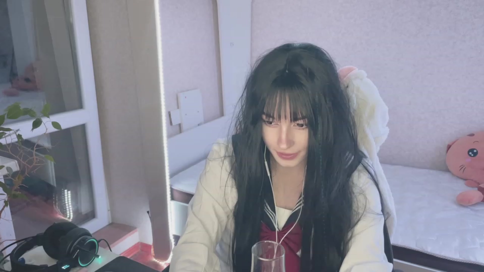 Gallery image thumbnail from Licorice_Alia's myfreecams stream on, 03/15/2023, 23:45 image 12 of 20
