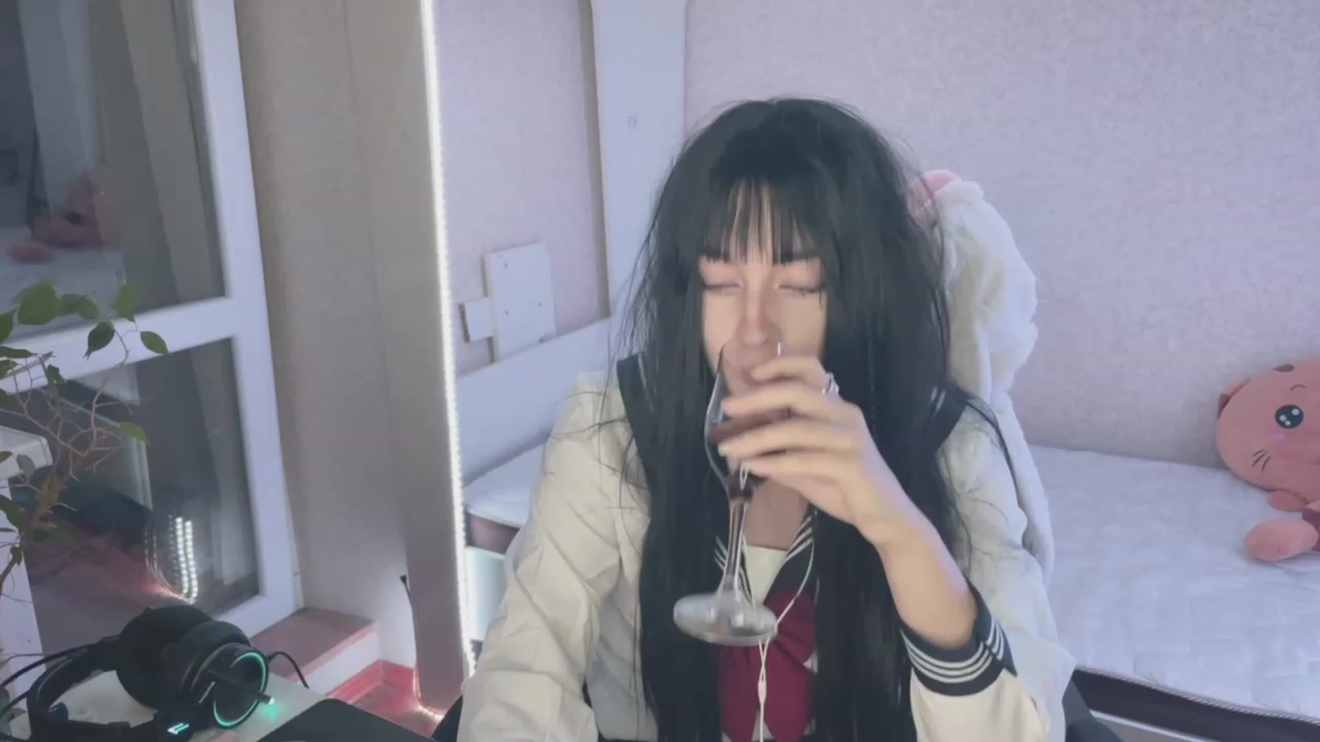Gallery image thumbnail from Licorice_Alia's myfreecams stream on, 03/15/2023, 23:45 image 1 of 20
