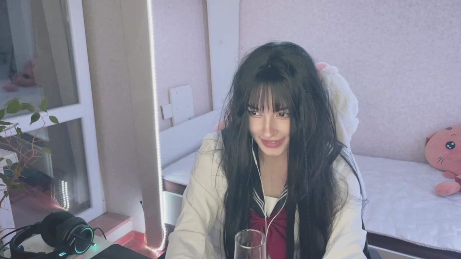 Gallery image thumbnail from Licorice_Alia's myfreecams stream on, 03/15/2023, 23:45 image 20 of 20