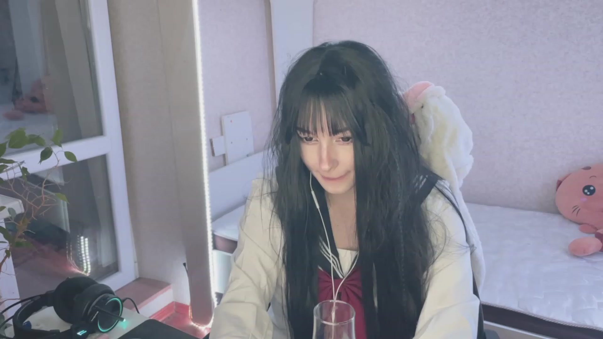 Gallery image thumbnail from Licorice_Alia's myfreecams stream on, 03/15/2023, 23:45 image 16 of 20