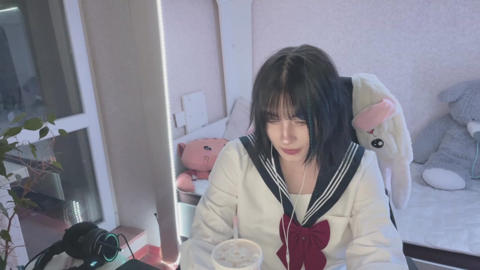 Gallery image thumbnail from Licorice_Alia's myfreecams stream on, 03/17/2023, 23:19 image 1 of 20