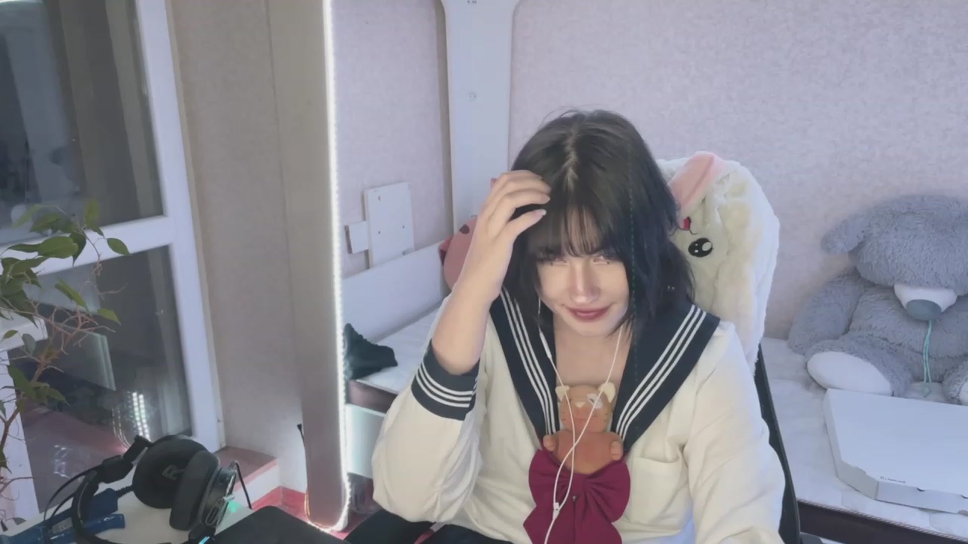 Gallery image thumbnail from Licorice_Alia's myfreecams stream on, 03/19/2023, 23:45 image 2 of 20