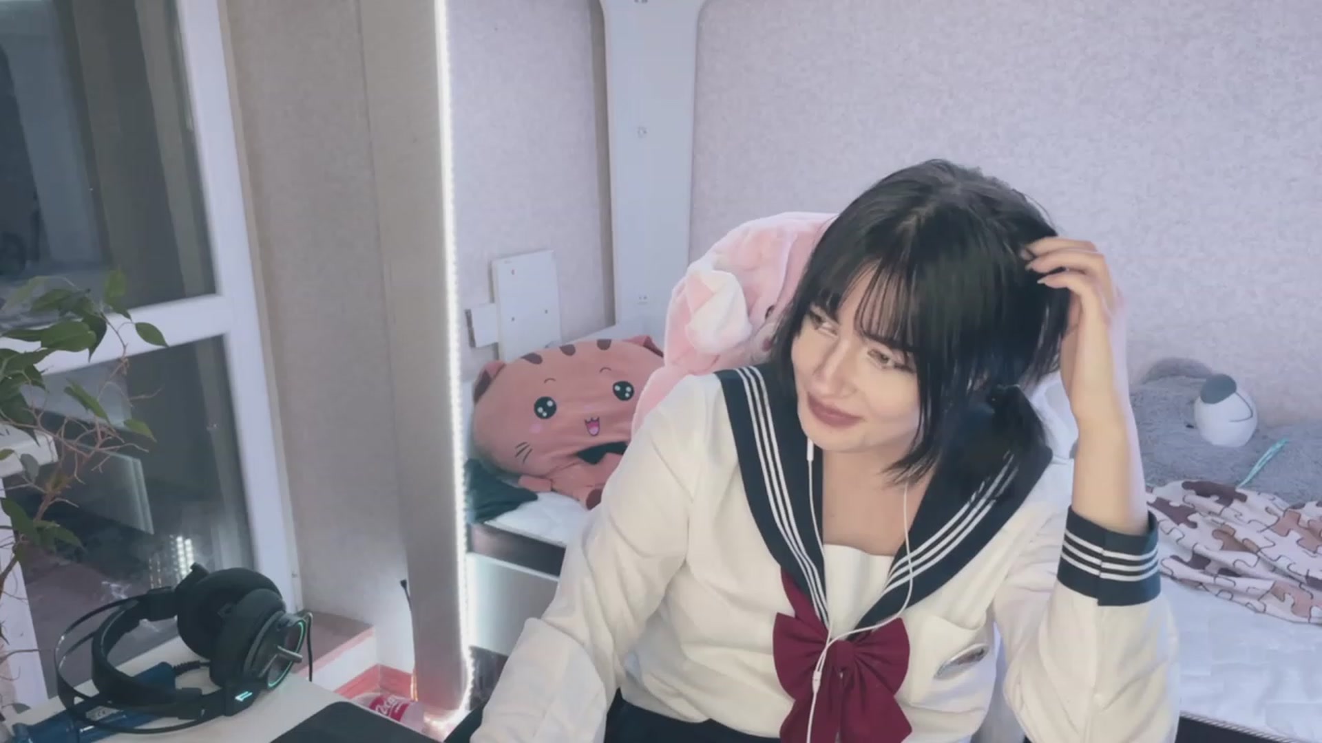 Gallery image thumbnail from Licorice_Alia's myfreecams stream on, 03/22/2023, 01:39 image 1 of 20