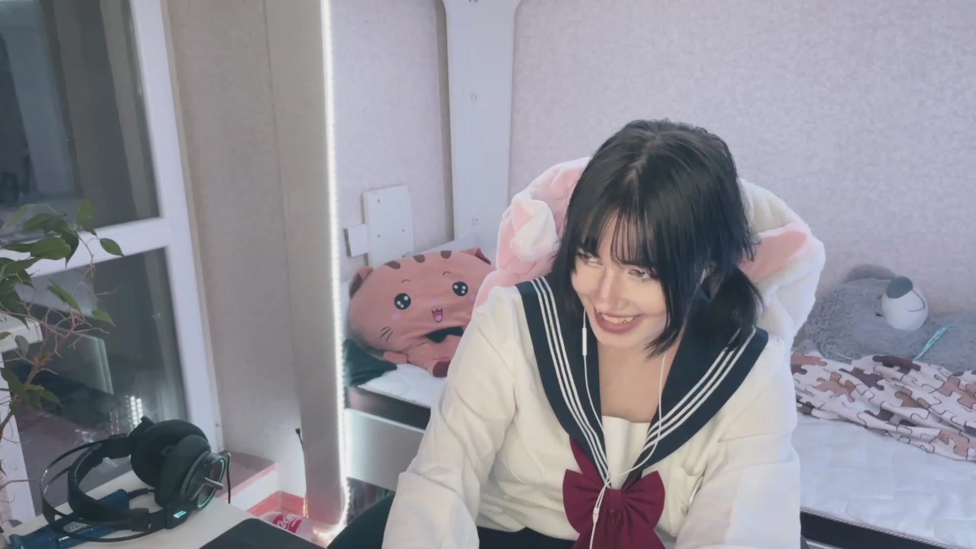 Gallery image thumbnail from Licorice_Alia's myfreecams stream on, 03/22/2023, 01:39 image 4 of 20