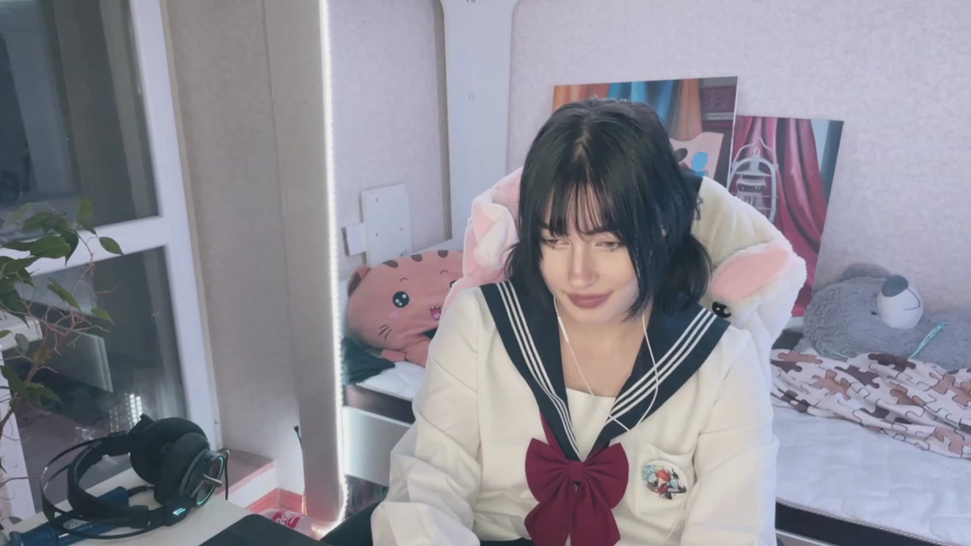 Gallery image thumbnail from Licorice_Alia's myfreecams stream on, 03/22/2023, 01:39 image 16 of 20