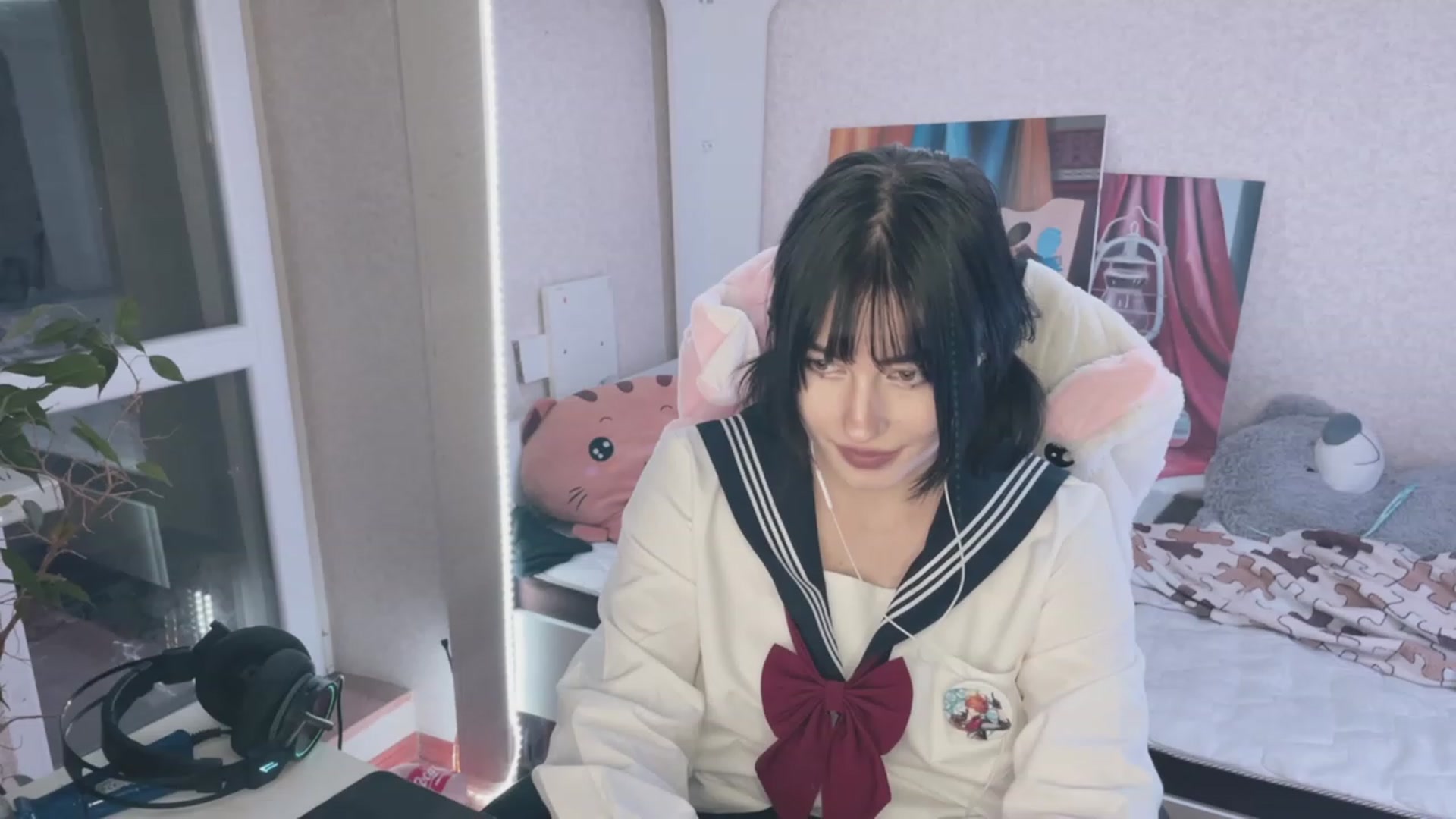 Gallery image thumbnail from Licorice_Alia's myfreecams stream on, 03/22/2023, 01:39 image 14 of 20