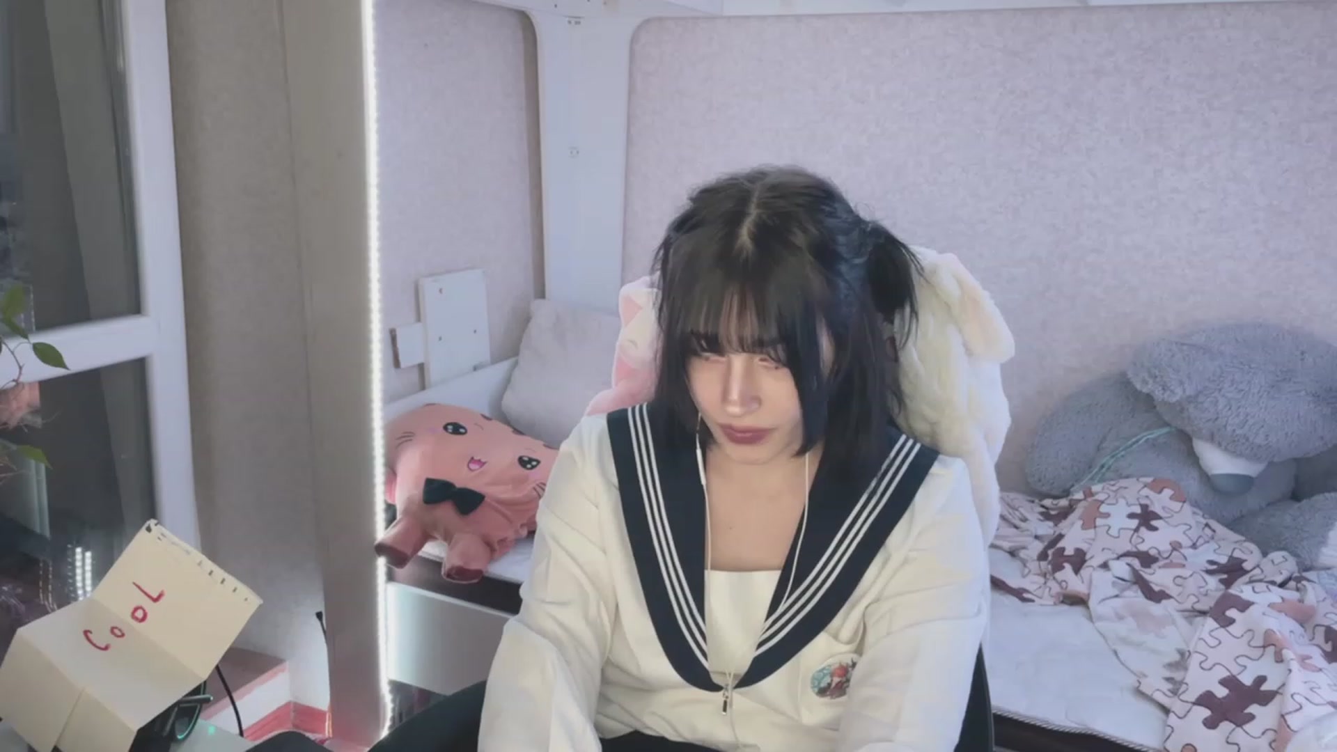 Gallery image thumbnail from Licorice_Alia's myfreecams stream on, 03/24/2023, 24:03 image 13 of 20