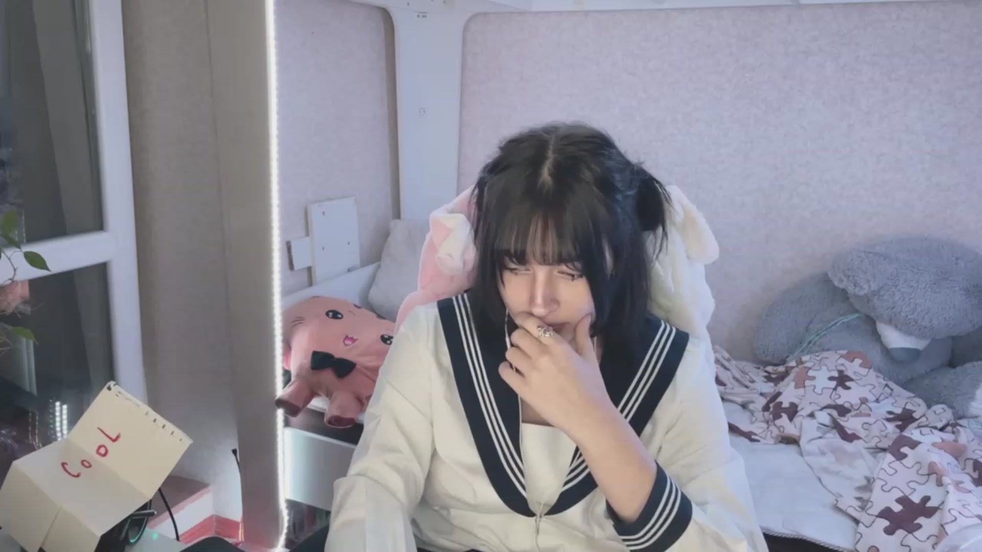 Gallery image thumbnail from Licorice_Alia's myfreecams stream on, 03/24/2023, 24:03 image 20 of 20
