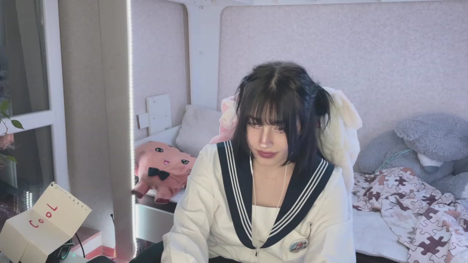 Gallery image thumbnail from Licorice_Alia's myfreecams stream on, 03/24/2023, 24:03 image 3 of 20