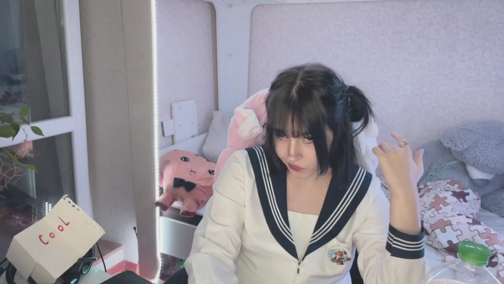 Gallery image thumbnail from Licorice_Alia's myfreecams stream on, 03/24/2023, 02:01 image 5 of 20