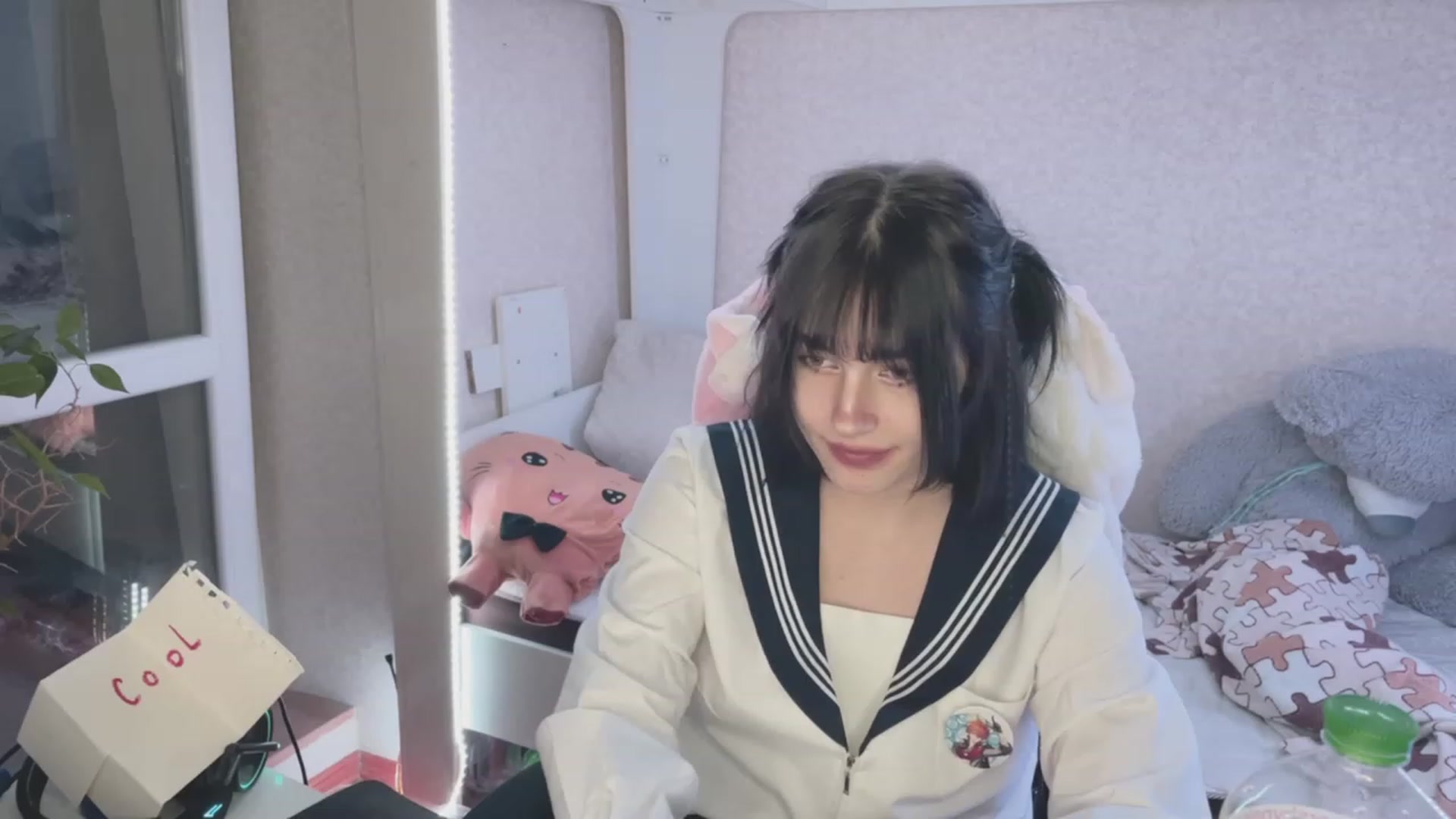Gallery image thumbnail from Licorice_Alia's myfreecams stream on, 03/24/2023, 02:01 image 2 of 20