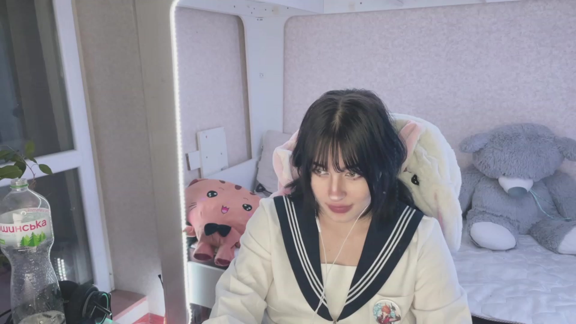 Gallery image thumbnail from Licorice_Alia's myfreecams stream on, 03/26/2023, 24:00 image 16 of 20