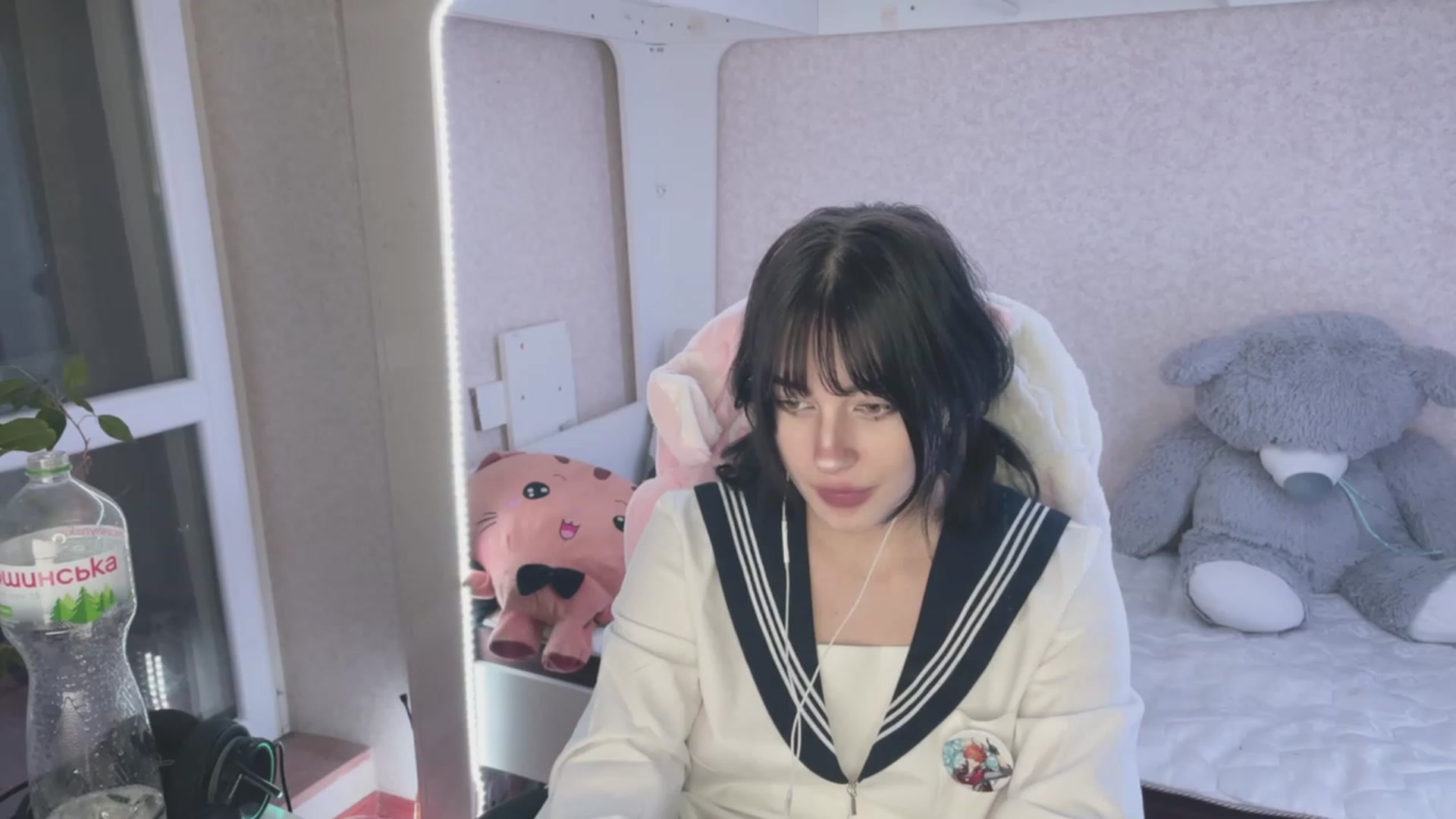 Gallery image thumbnail from Licorice_Alia's myfreecams stream on, 03/26/2023, 24:00 image 10 of 20