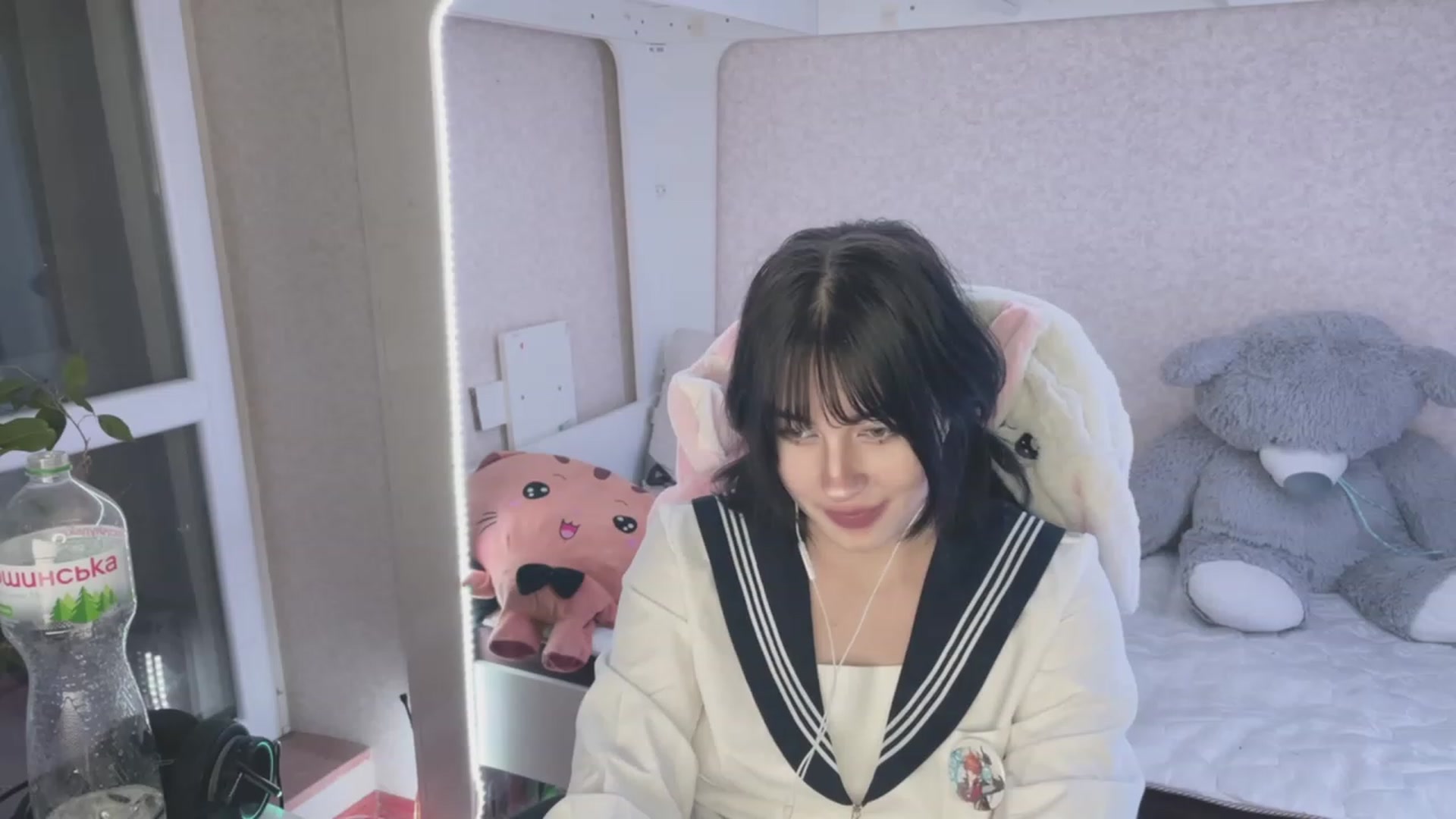 Gallery image thumbnail from Licorice_Alia's myfreecams stream on, 03/26/2023, 24:19 image 11 of 20