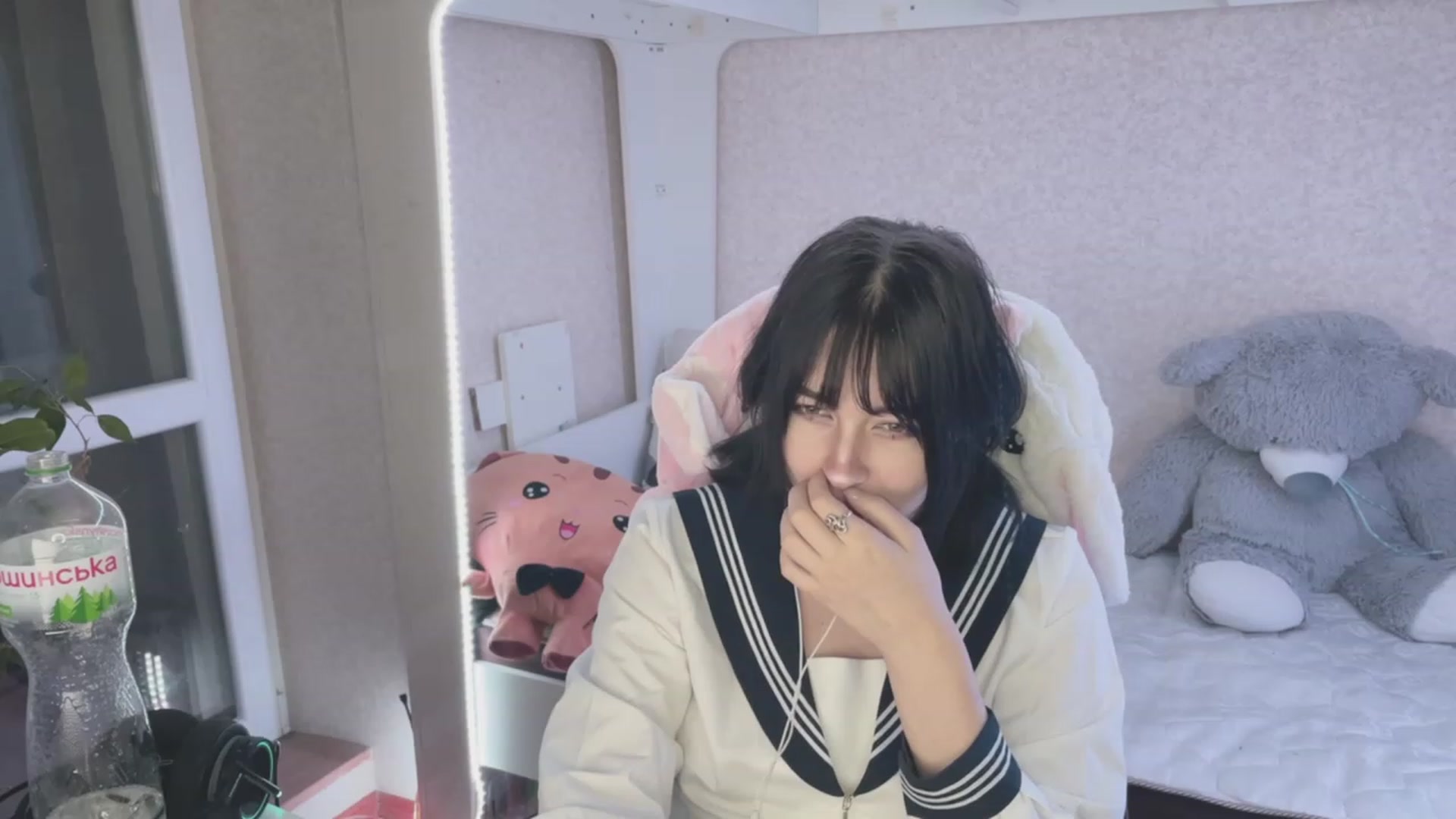 Gallery image thumbnail from Licorice_Alia's myfreecams stream on, 03/26/2023, 24:19 image 15 of 20