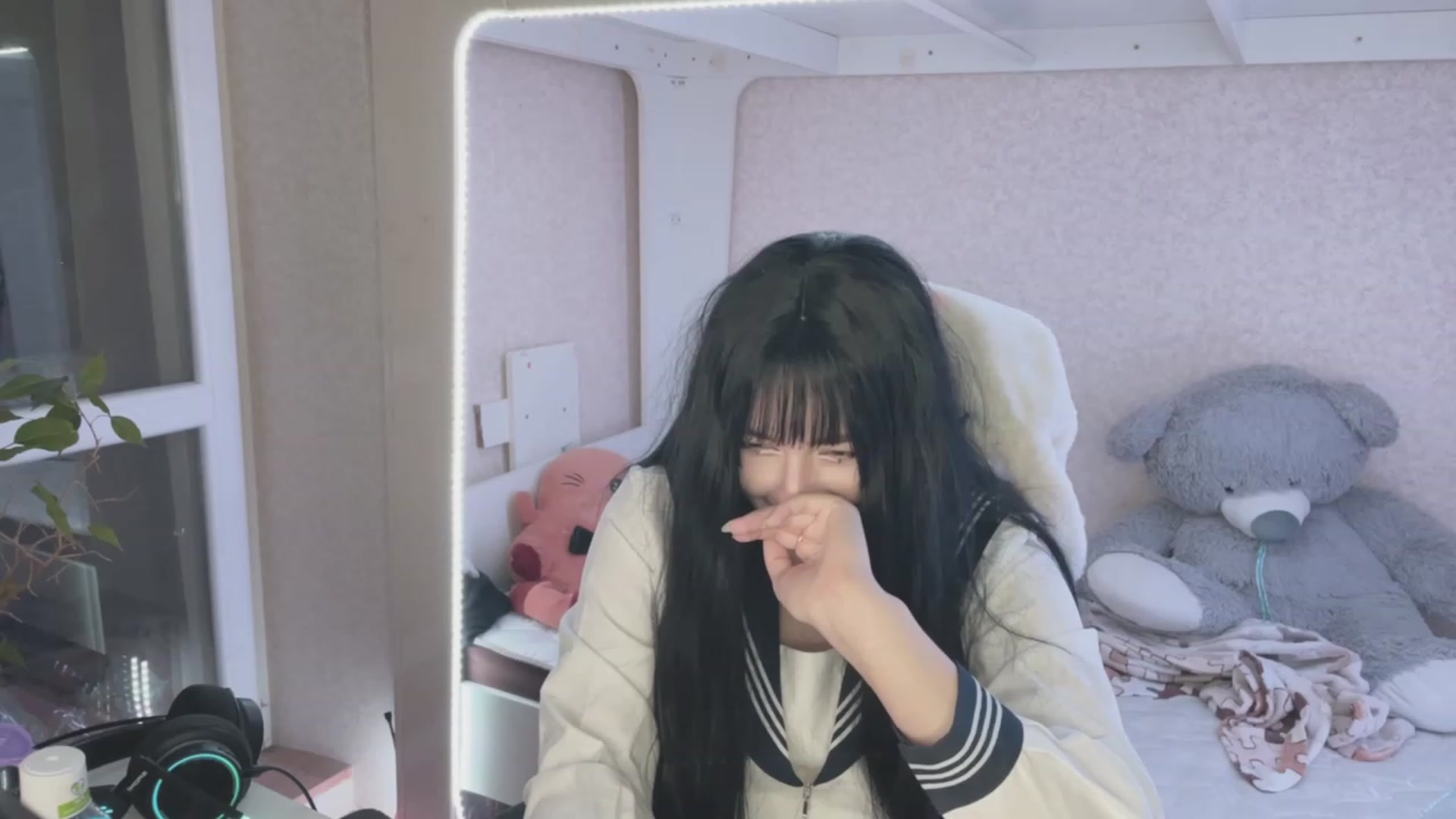 Gallery image thumbnail from Licorice_Alia's myfreecams stream on, 03/28/2023, 22:37 image 8 of 20