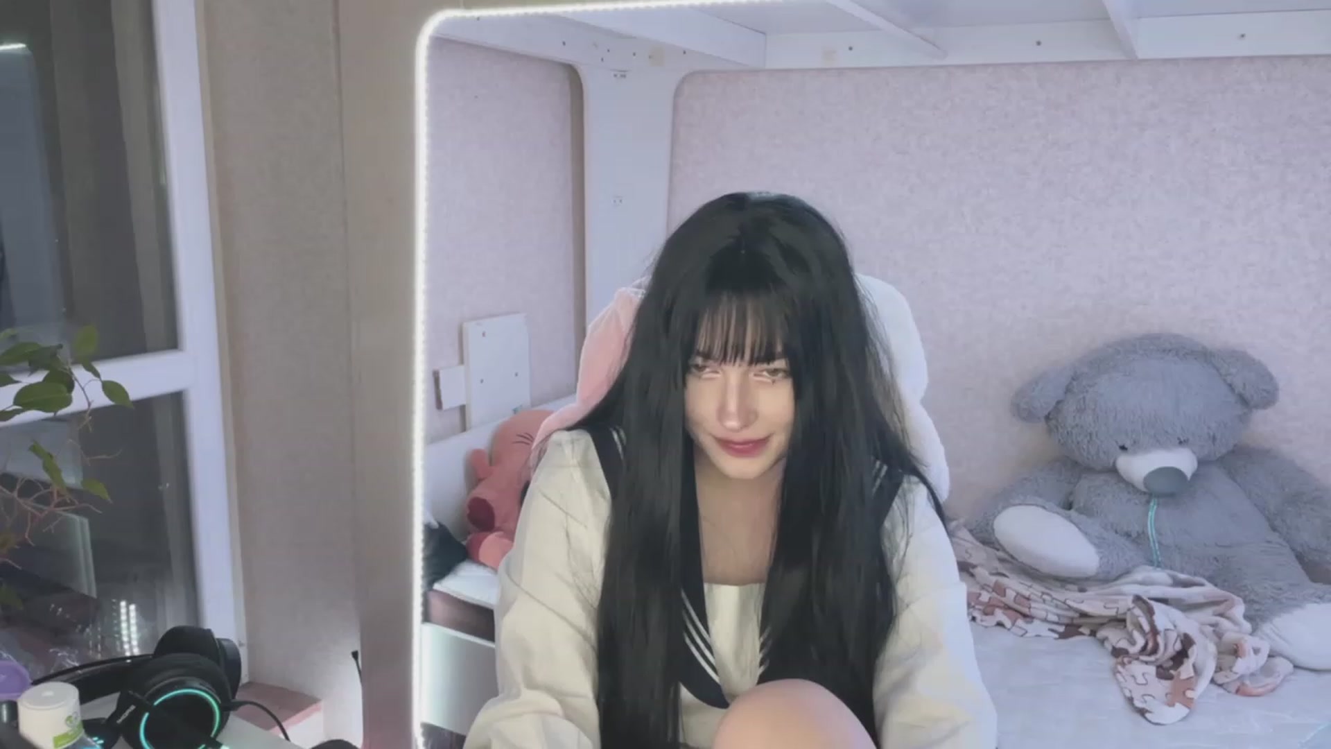 Gallery image thumbnail from Licorice_Alia's myfreecams stream on, 03/28/2023, 22:37 image 1 of 20