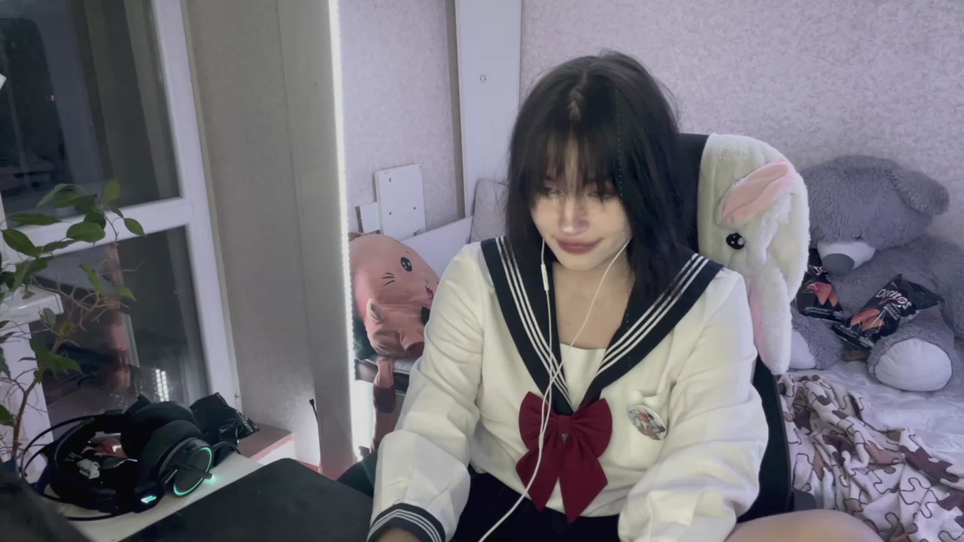 Gallery image thumbnail from Licorice_Alia's myfreecams stream on, 04/01/2023, 22:32 image 17 of 20