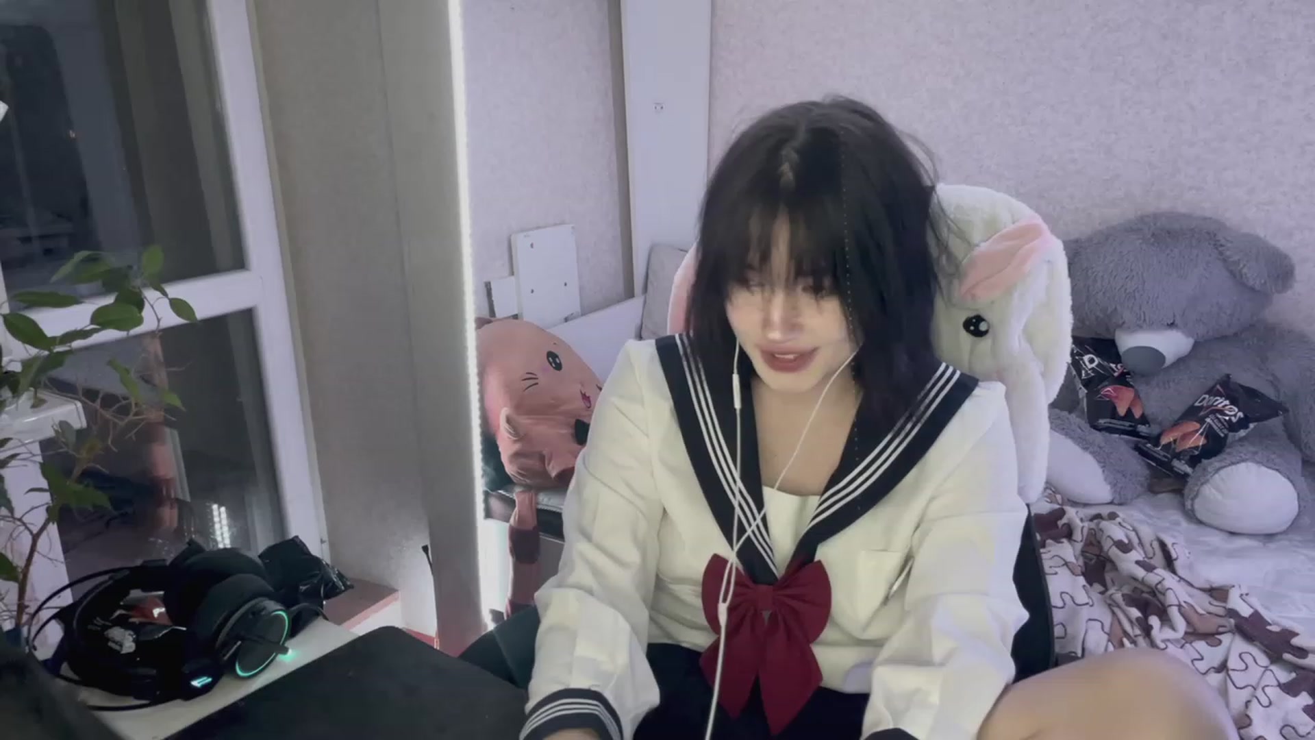 Gallery image thumbnail from Licorice_Alia's myfreecams stream on, 04/01/2023, 22:32 image 9 of 20