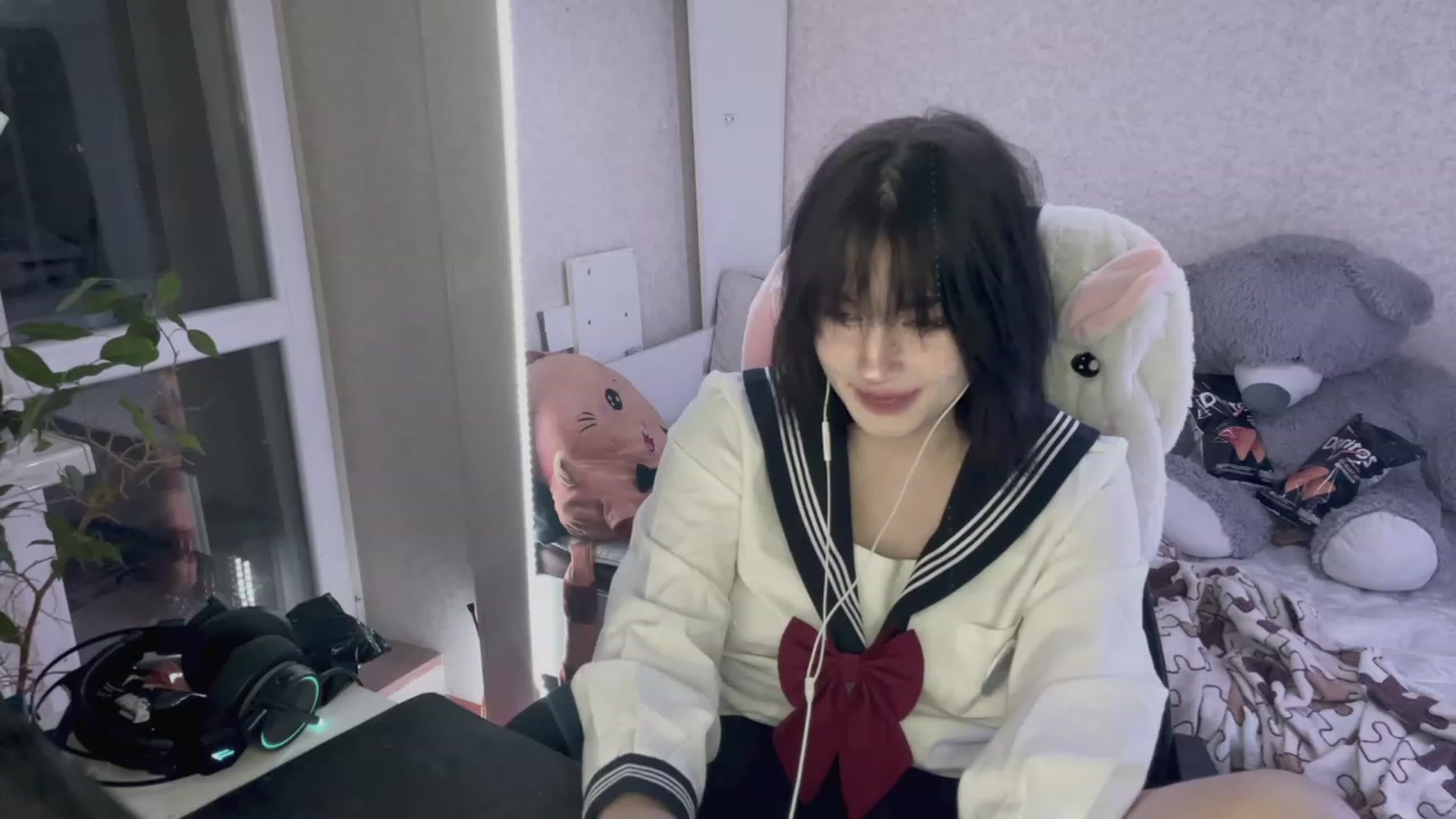 Gallery image thumbnail from Licorice_Alia's myfreecams stream on, 04/01/2023, 22:32 image 4 of 20