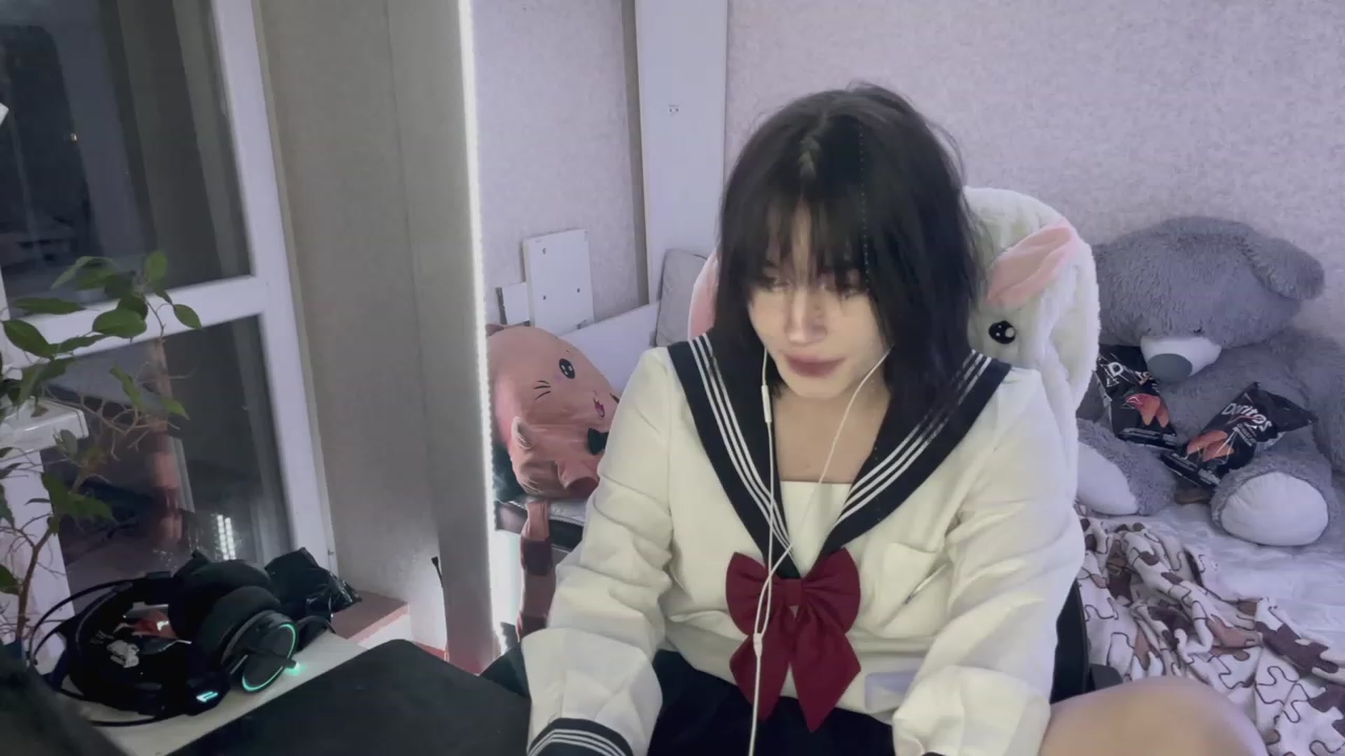 Gallery image thumbnail from Licorice_Alia's myfreecams stream on, 04/01/2023, 22:32 image 12 of 20