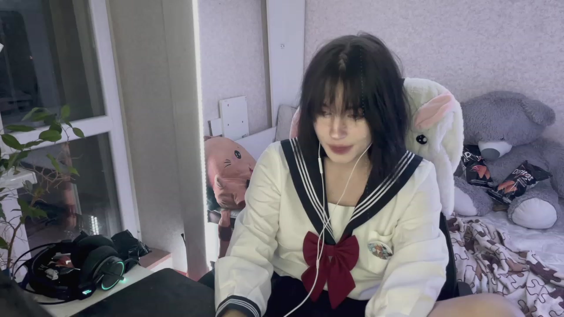 Gallery image thumbnail from Licorice_Alia's myfreecams stream on, 04/01/2023, 22:32 image 15 of 20