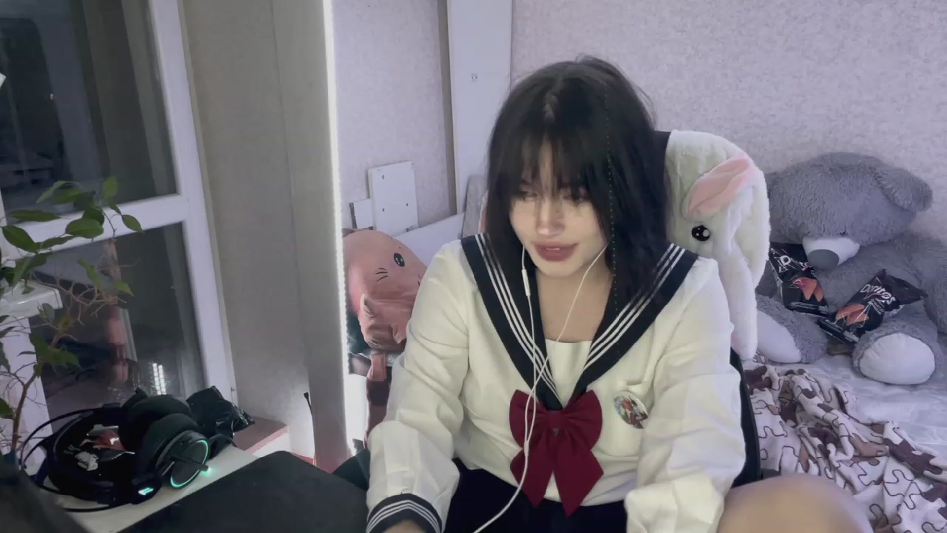 Gallery image thumbnail from Licorice_Alia's myfreecams stream on, 04/01/2023, 22:32 image 18 of 20
