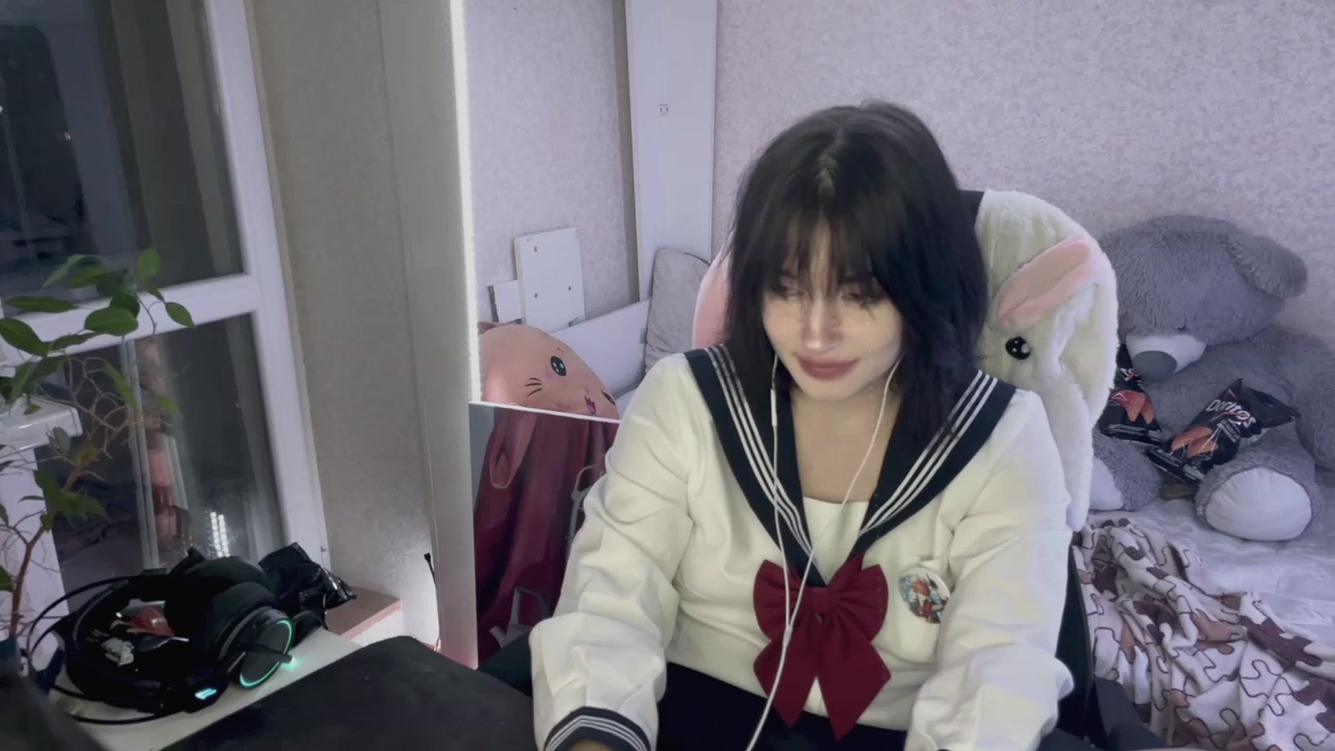 Gallery image thumbnail from Licorice_Alia's myfreecams stream on, 04/01/2023, 23:51 image 17 of 20