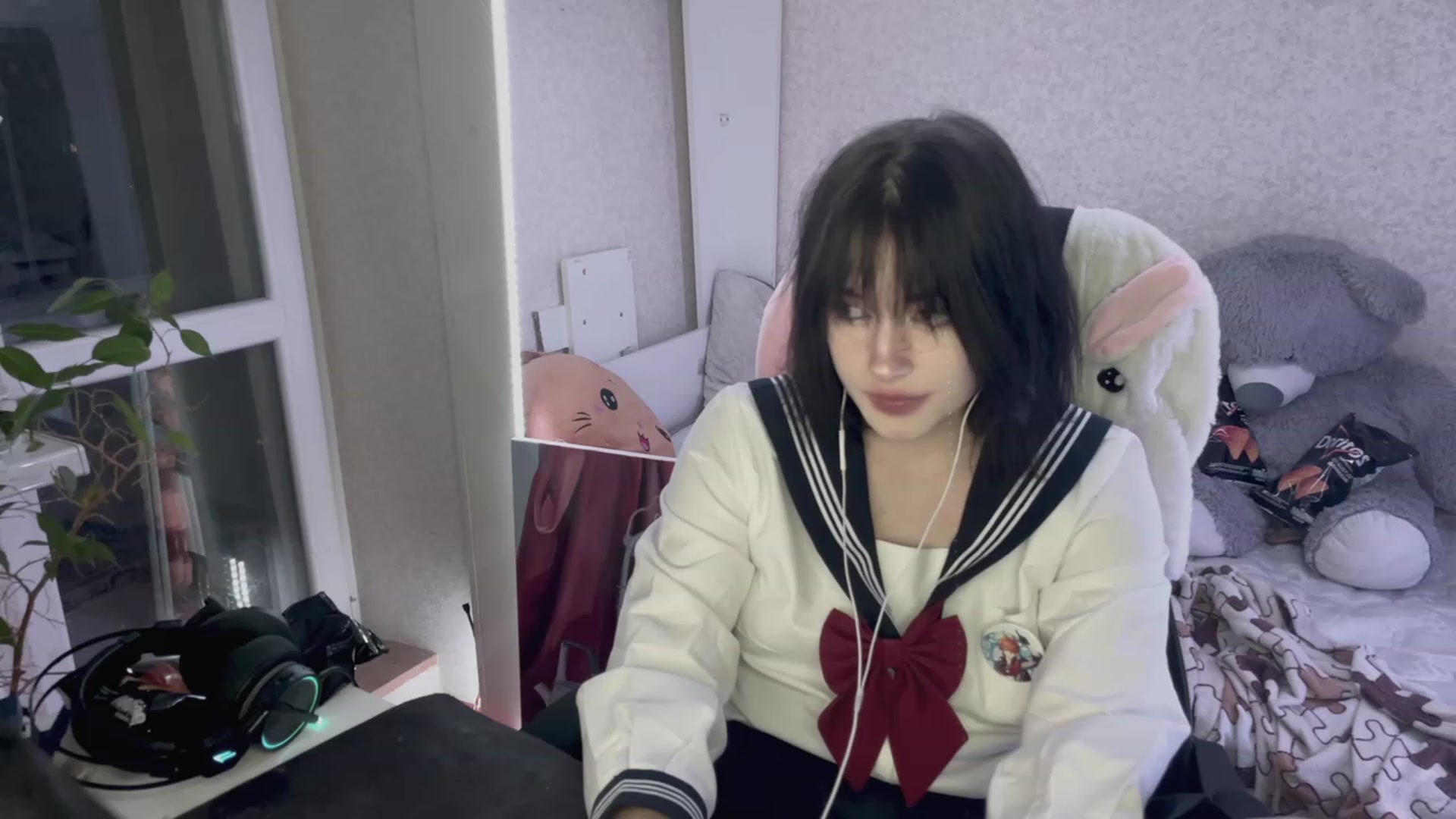 Gallery image thumbnail from Licorice_Alia's myfreecams stream on, 04/01/2023, 23:51 image 16 of 20
