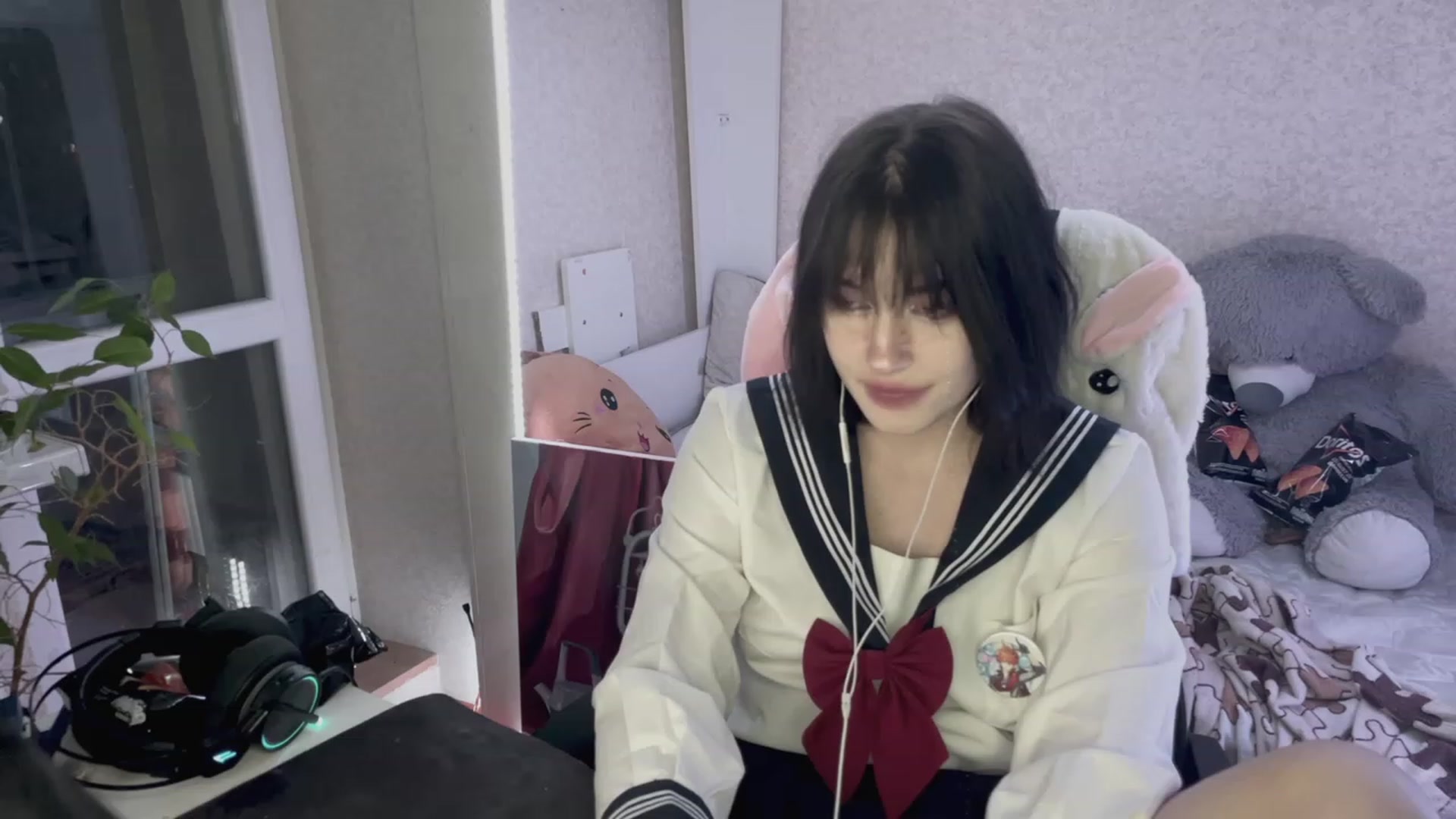 Gallery image thumbnail from Licorice_Alia's myfreecams stream on, 04/01/2023, 23:51 image 10 of 20