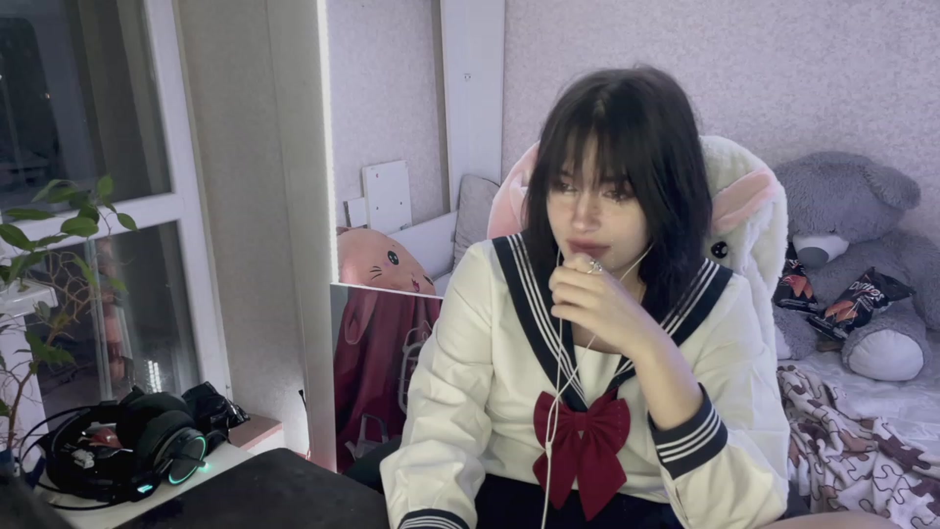 Gallery image thumbnail from Licorice_Alia's myfreecams stream on, 04/01/2023, 23:51 image 2 of 20