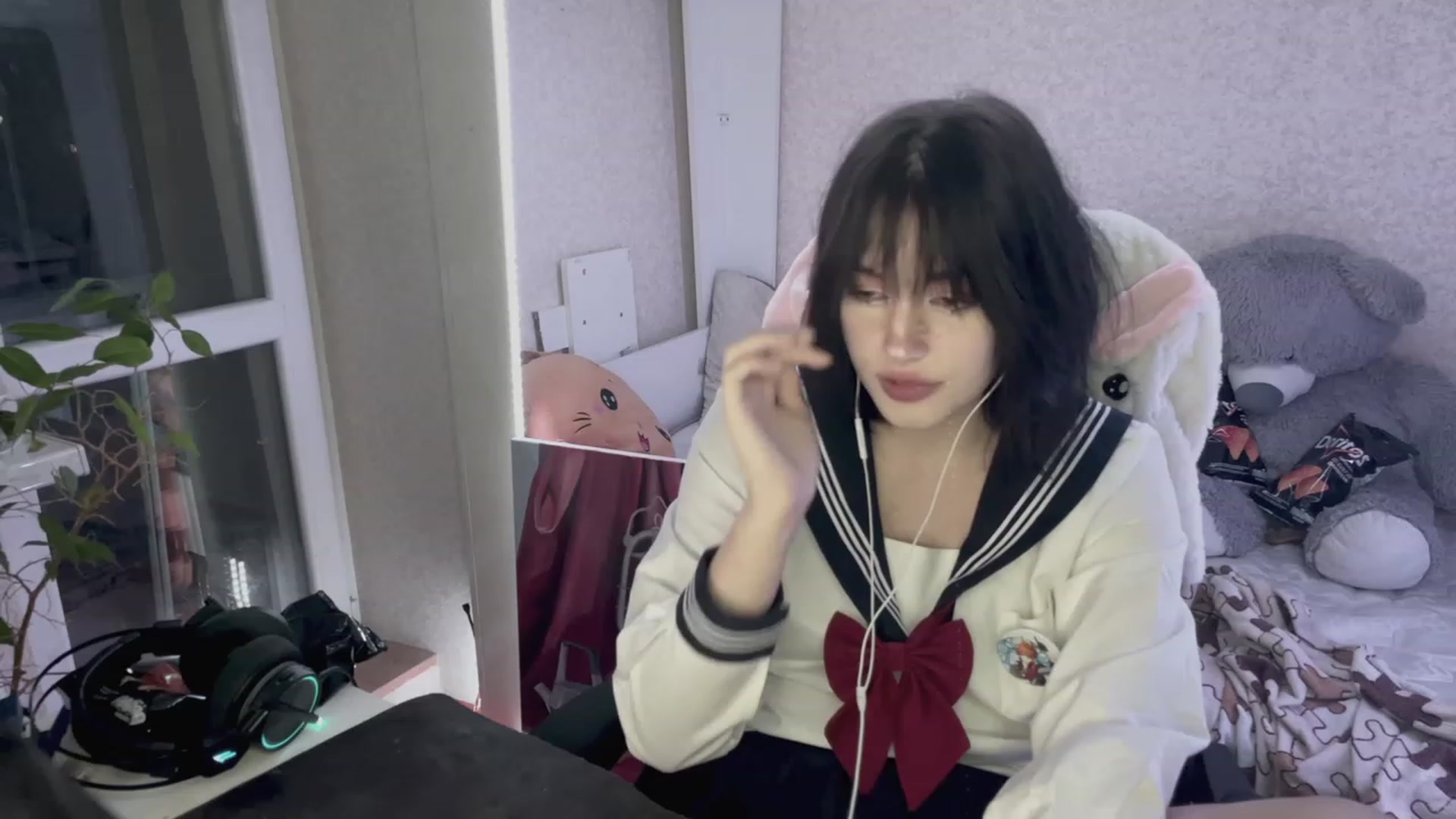 Gallery image thumbnail from Licorice_Alia's myfreecams stream on, 04/01/2023, 23:51 image 3 of 20