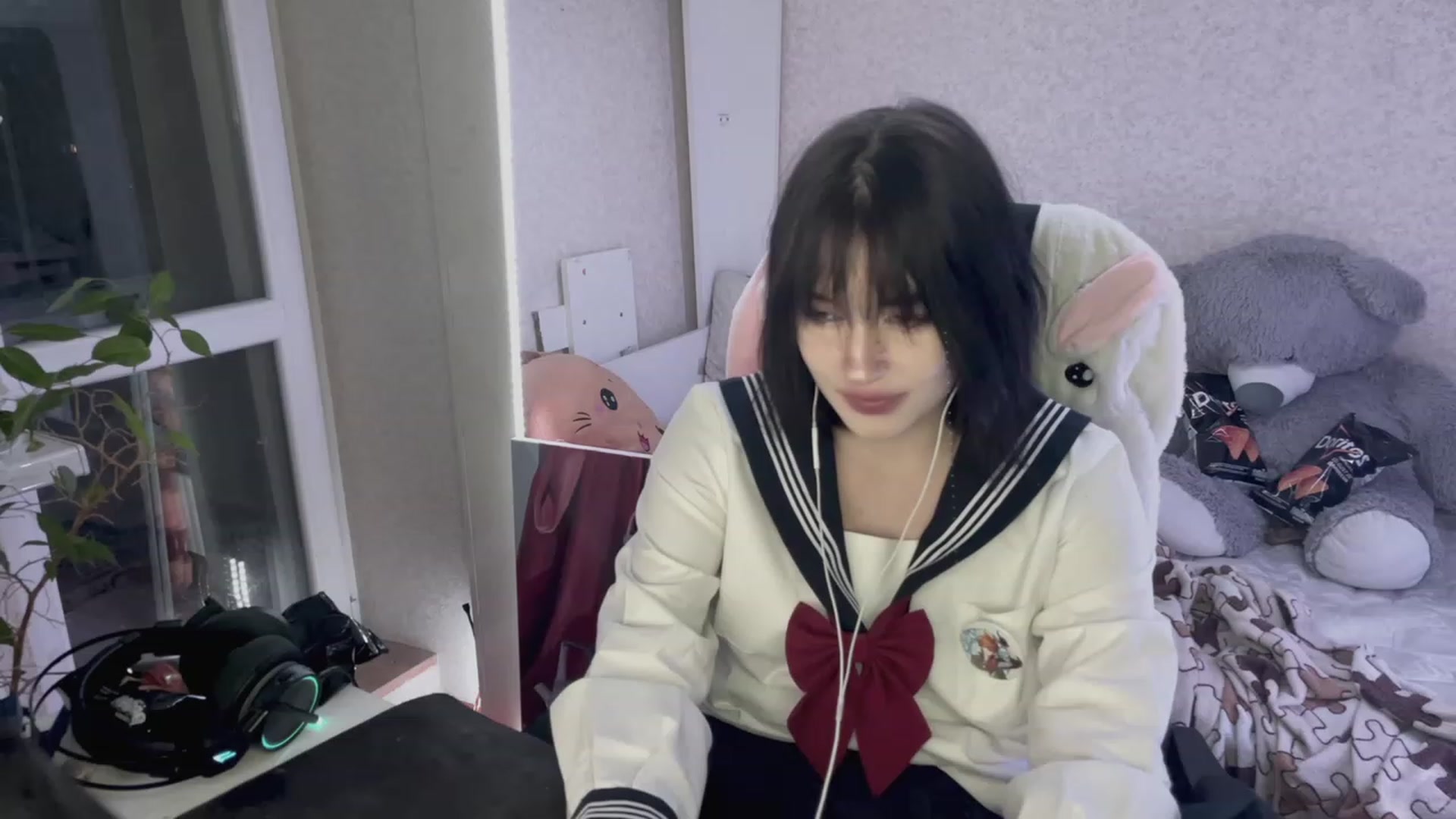 Gallery image thumbnail from Licorice_Alia's myfreecams stream on, 04/01/2023, 23:51 image 13 of 20