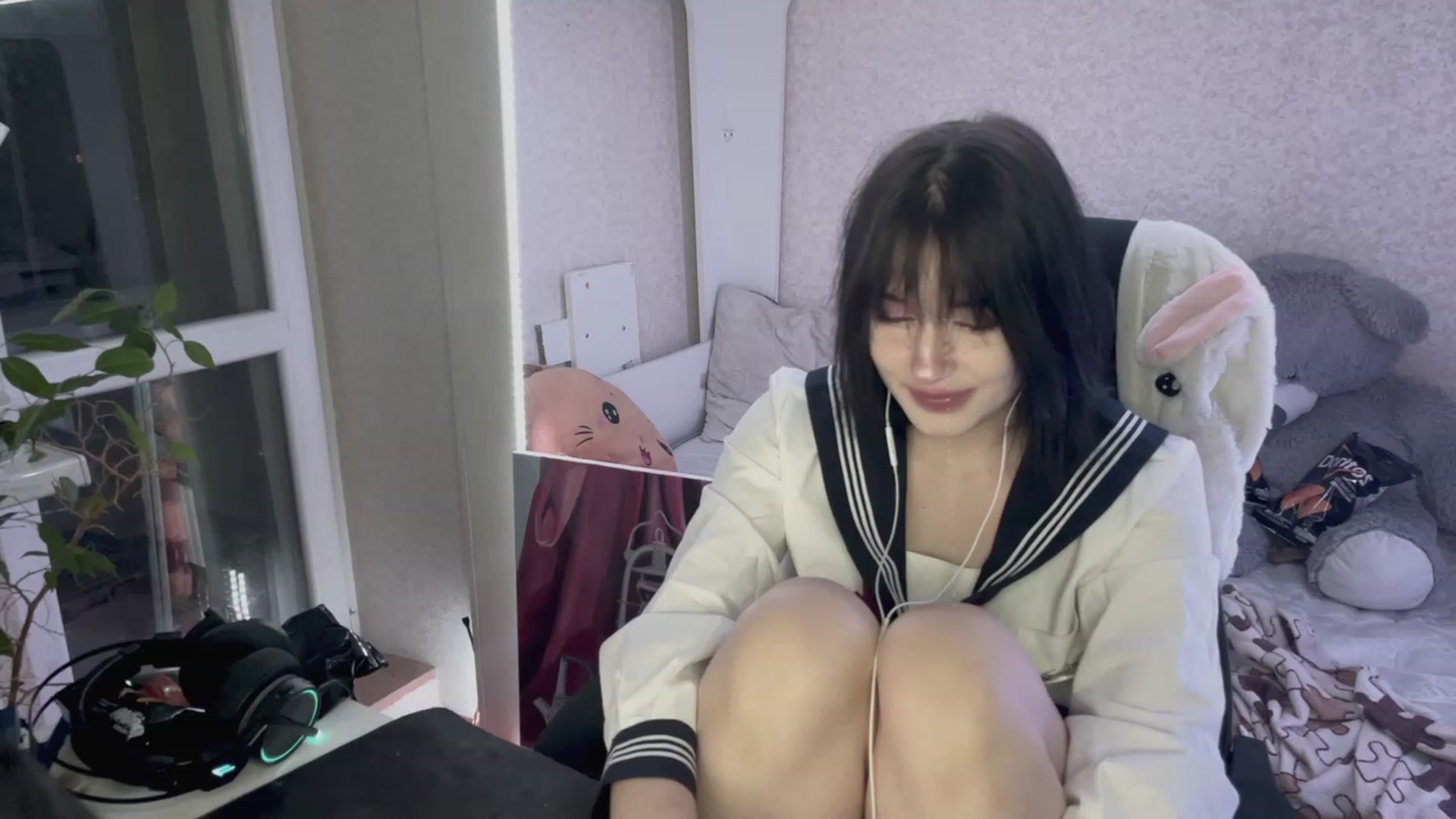 Gallery image thumbnail from Licorice_Alia's myfreecams stream on, 04/02/2023, 24:24 image 1 of 20