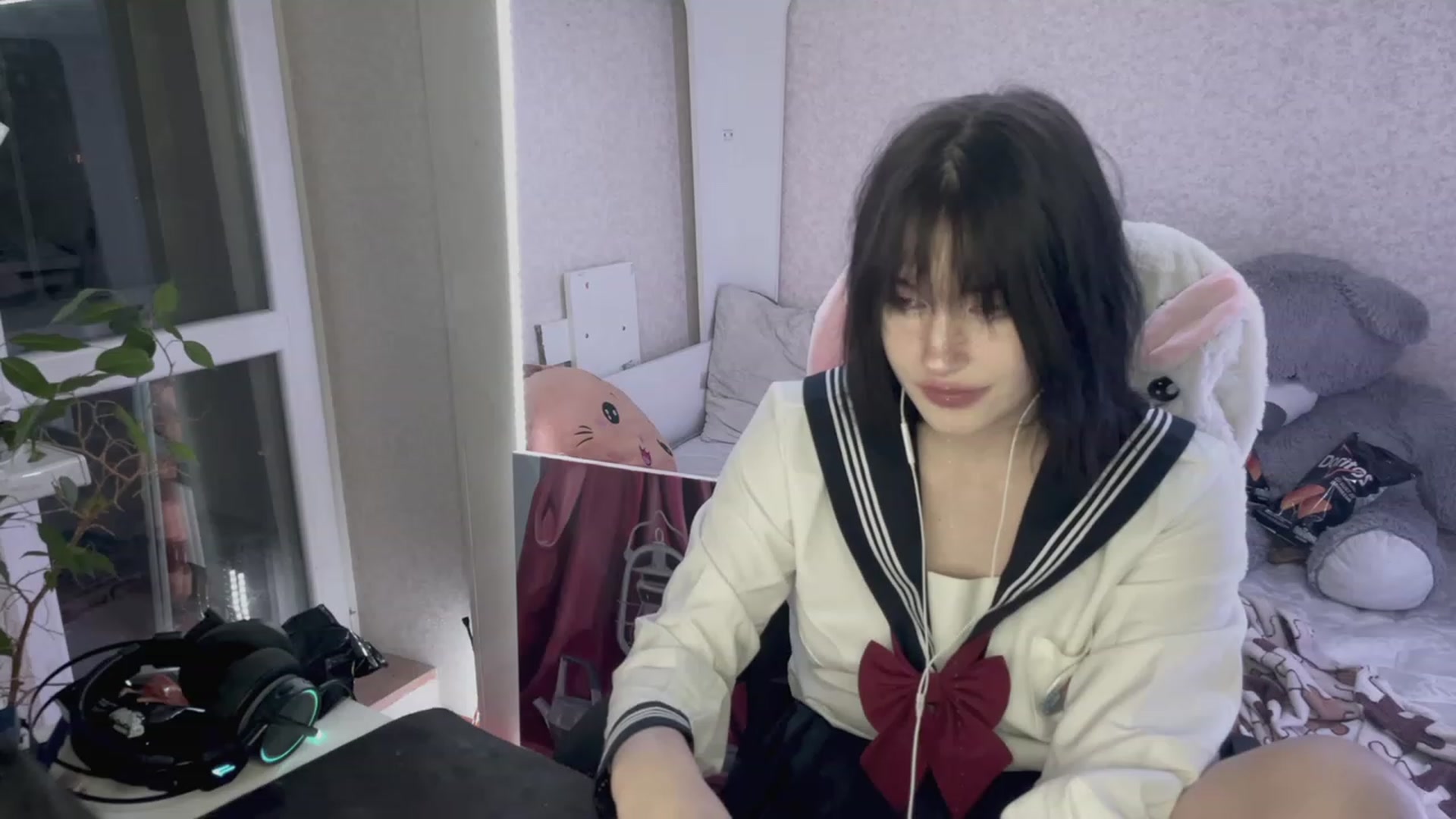 Gallery image thumbnail from Licorice_Alia's myfreecams stream on, 04/02/2023, 24:24 image 15 of 20