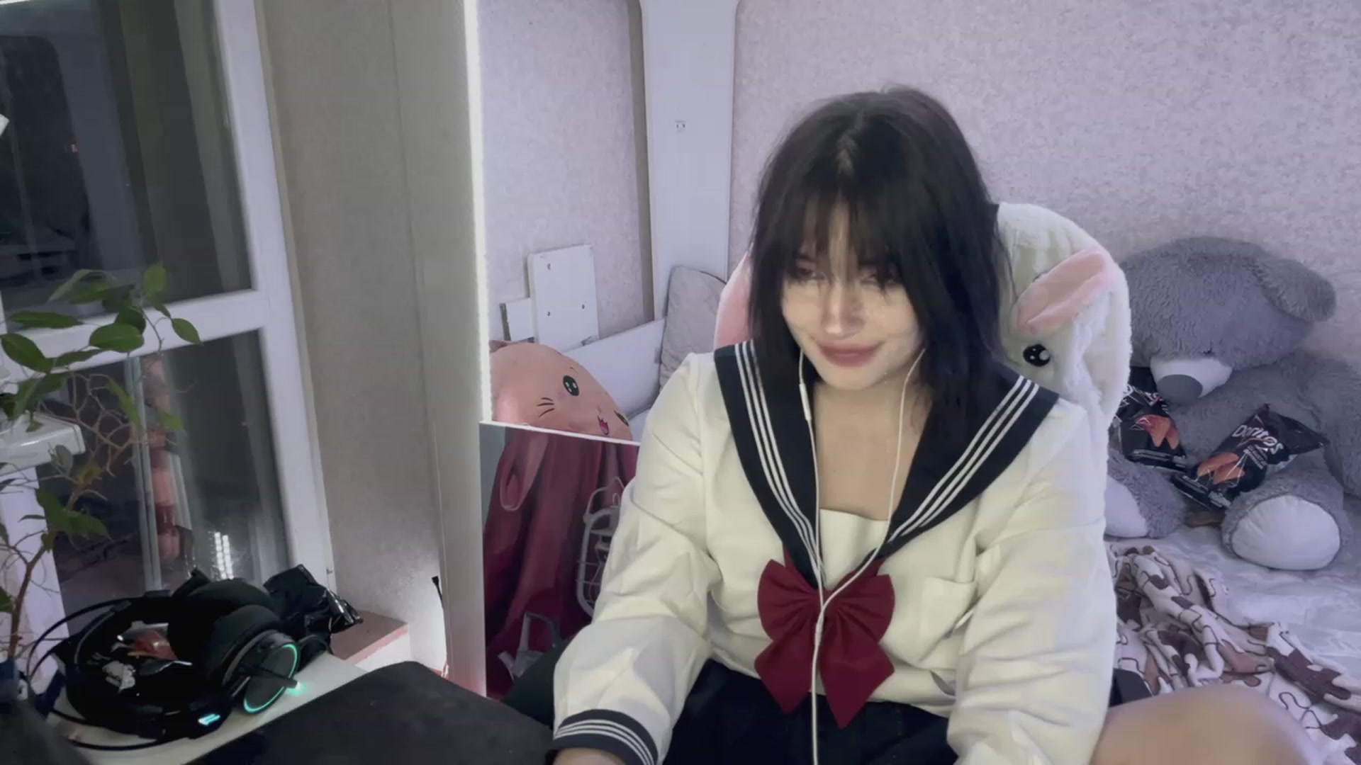 Gallery image thumbnail from Licorice_Alia's myfreecams stream on, 04/02/2023, 24:24 image 4 of 20