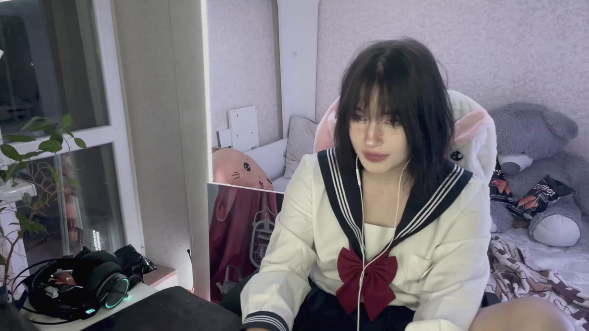 Gallery image thumbnail from Licorice_Alia's myfreecams stream on, 04/02/2023, 24:24 image 11 of 20
