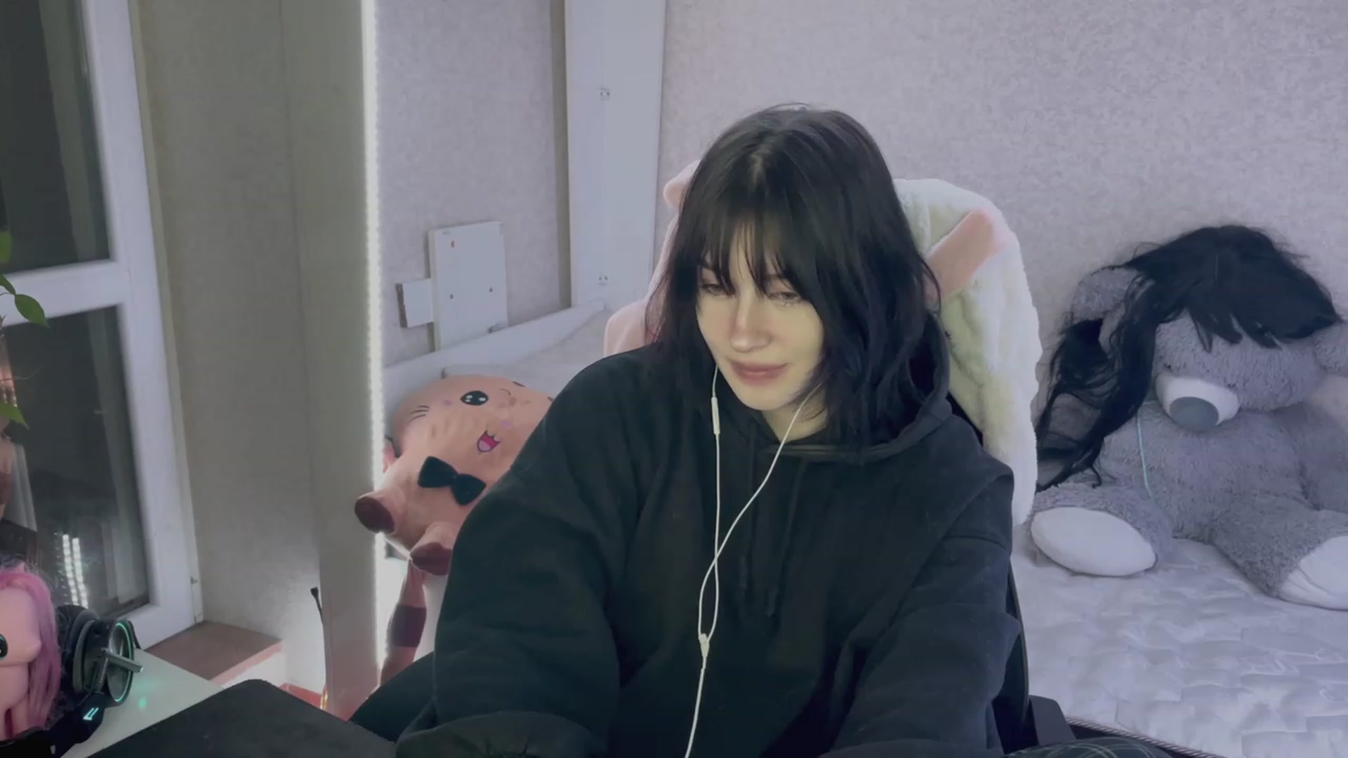 Gallery image thumbnail from Licorice_Alia's myfreecams stream on, 04/05/2023, 23:33 image 11 of 20