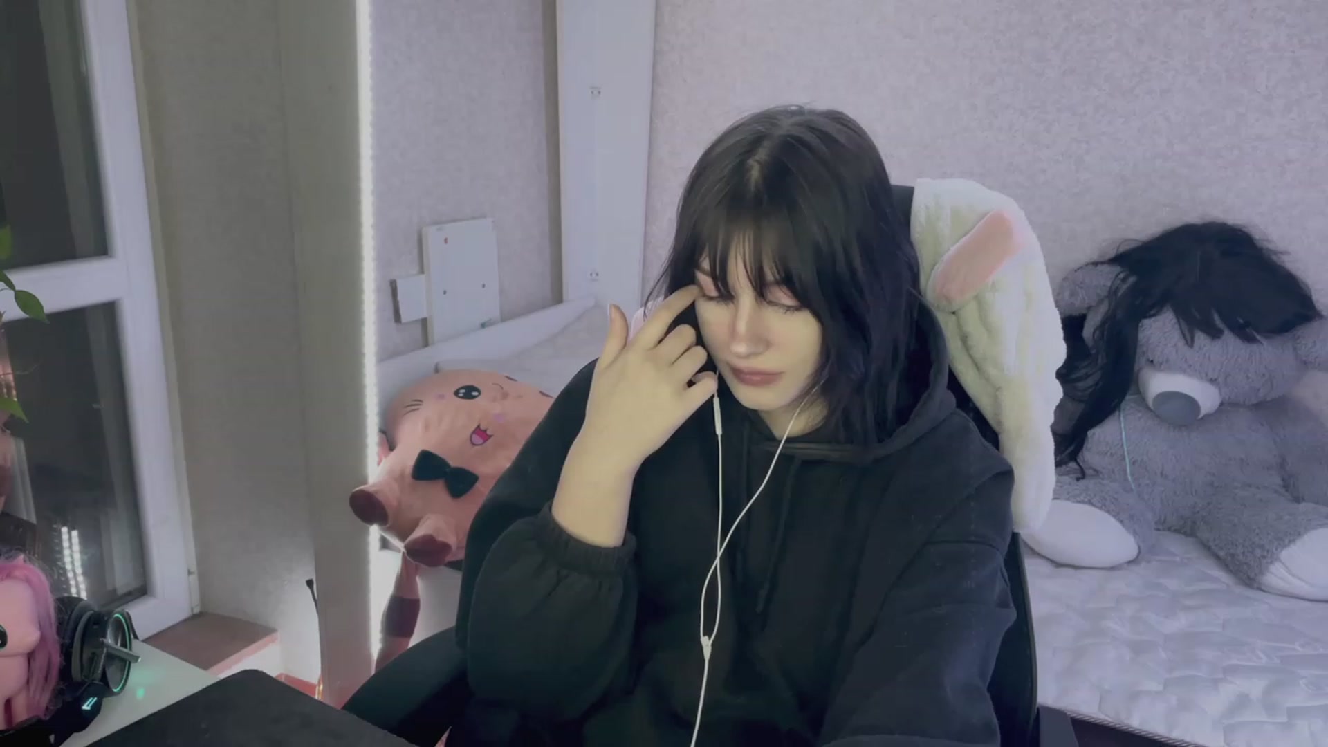 Gallery image thumbnail from Licorice_Alia's myfreecams stream on, 04/05/2023, 23:33 image 6 of 20