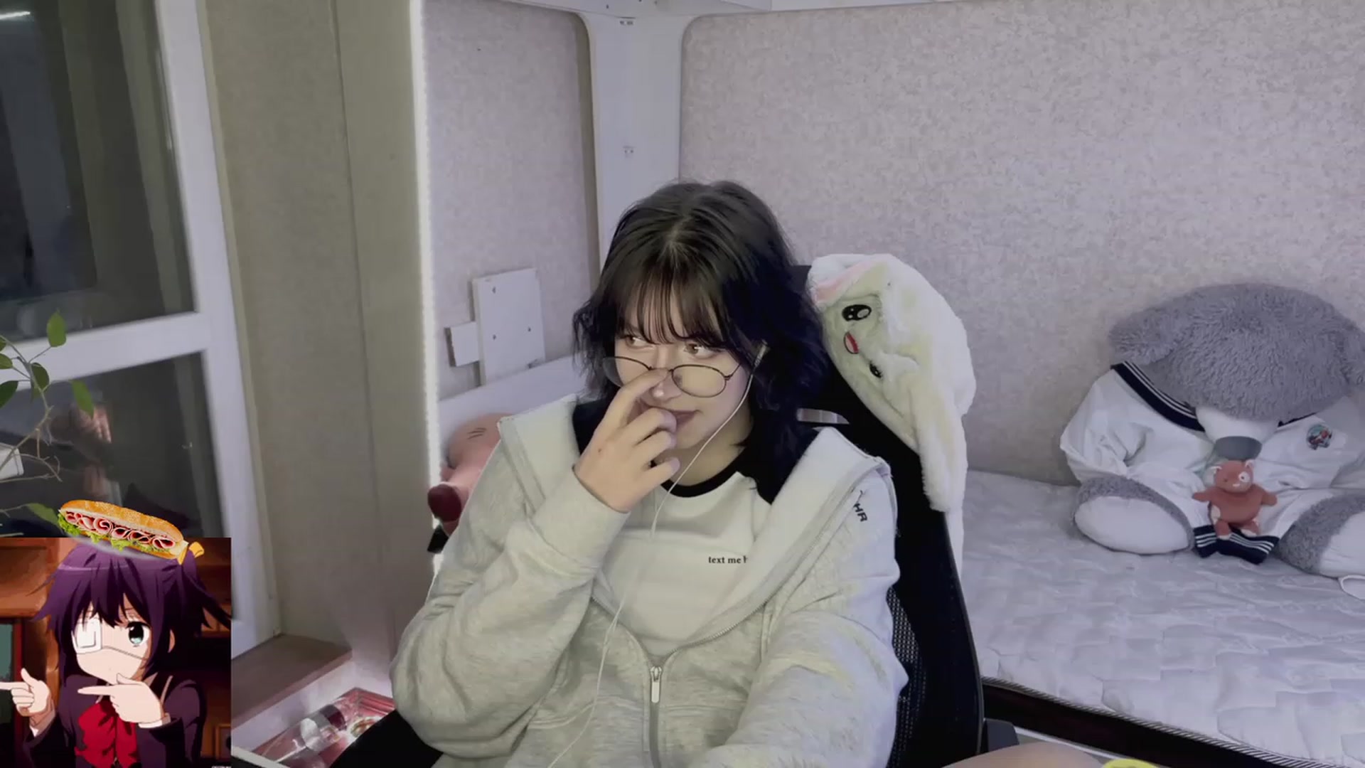 Gallery image thumbnail from Licorice_Alia's myfreecams stream on, 05/07/2023, 24:02 image 11 of 20